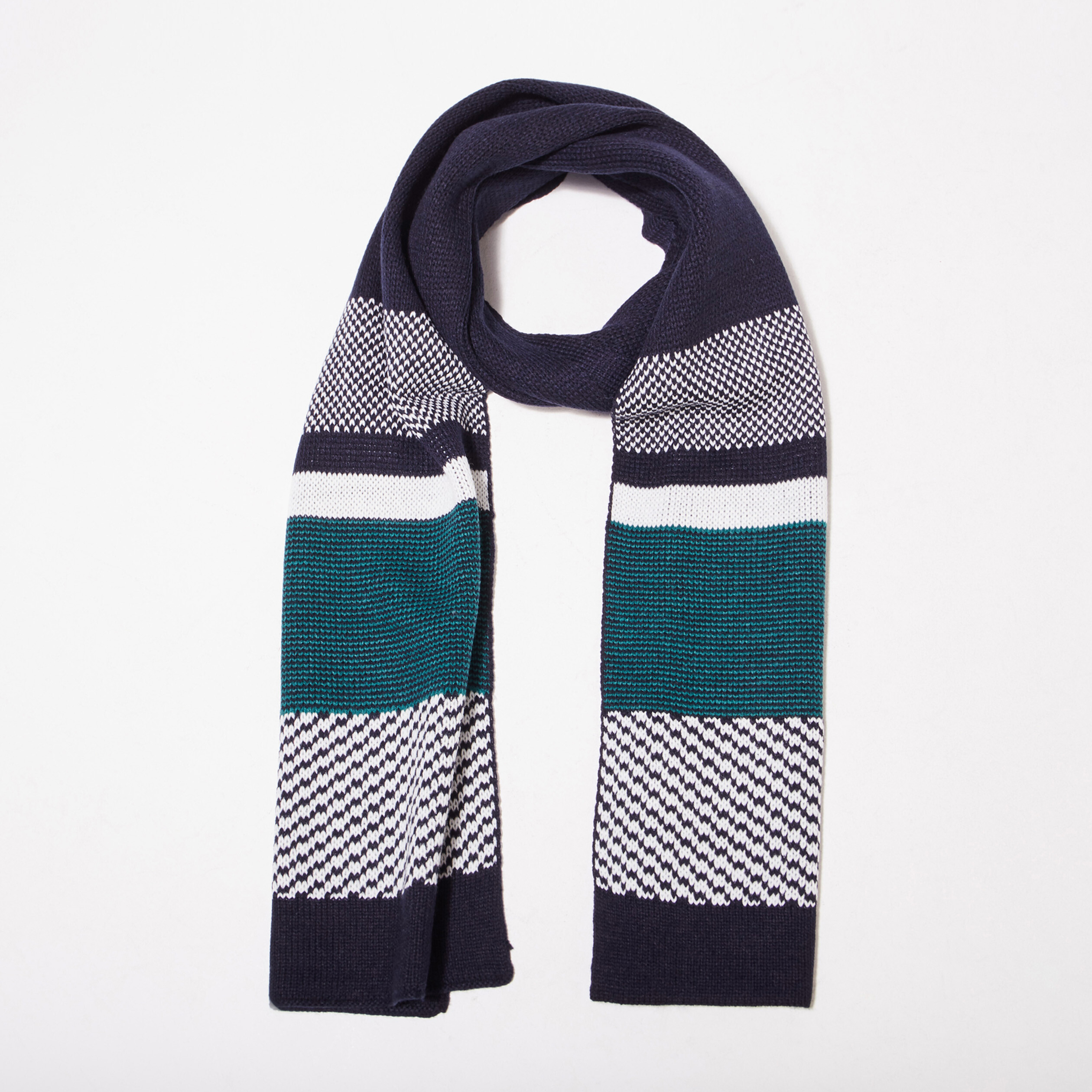 echarpe tricotee bleu marine homme Écharpe tricotée bleu marine homme
