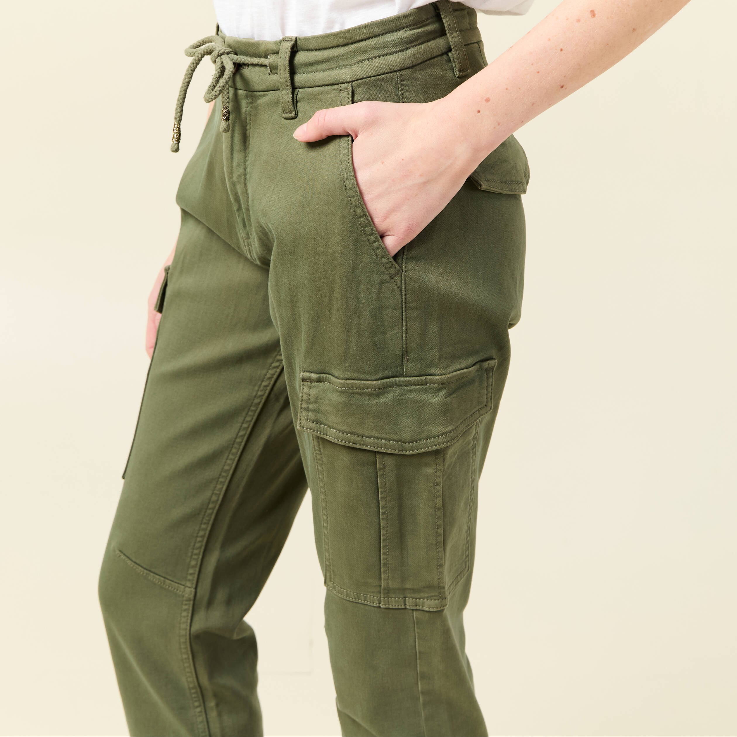Pantalon cargo battle 7/8&egrave;me vert kaki femme