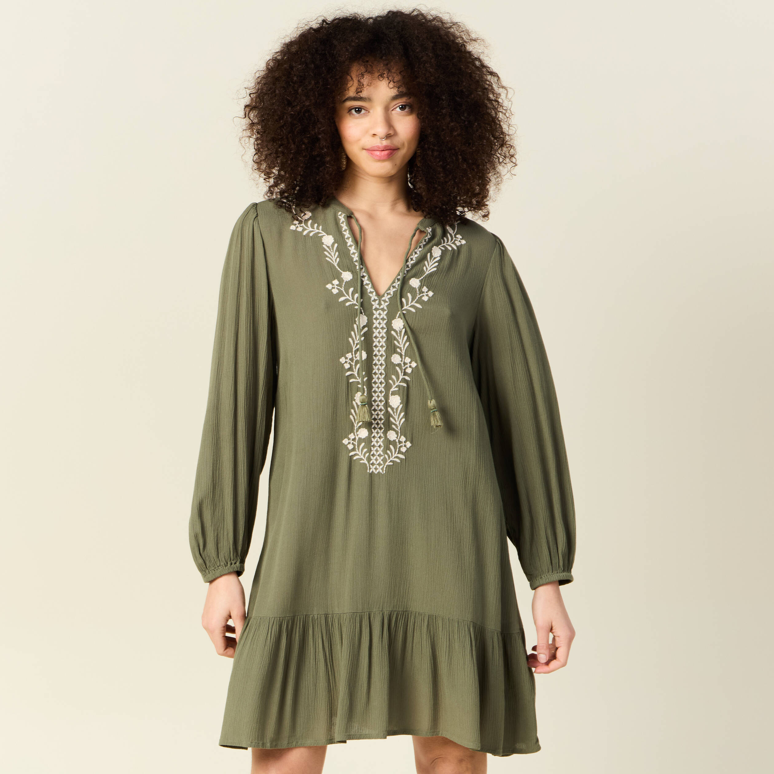 robe evasee broderie vert kaki femme Robe évasée broderie vert kaki femme