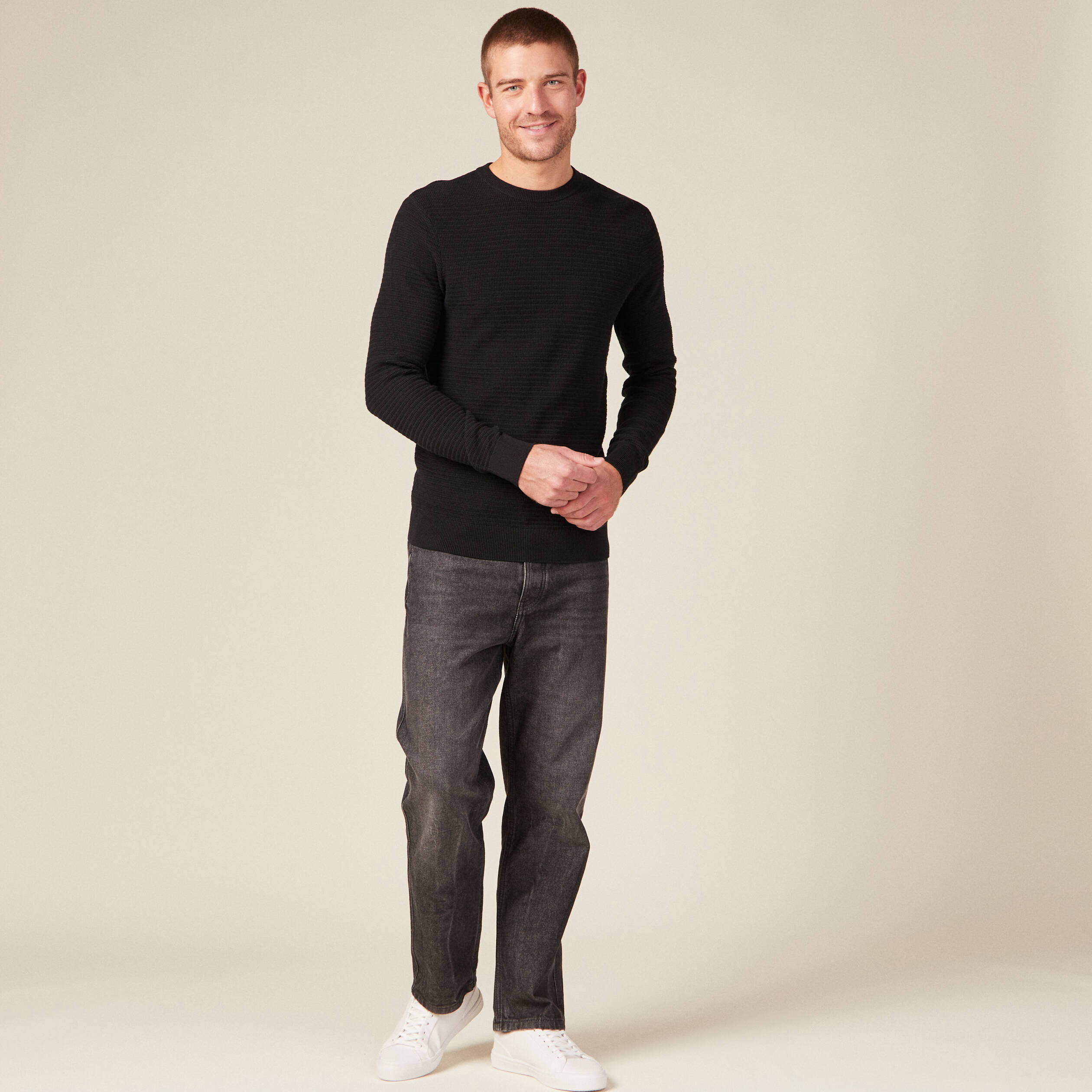 Pull manches longues col rond noir homme