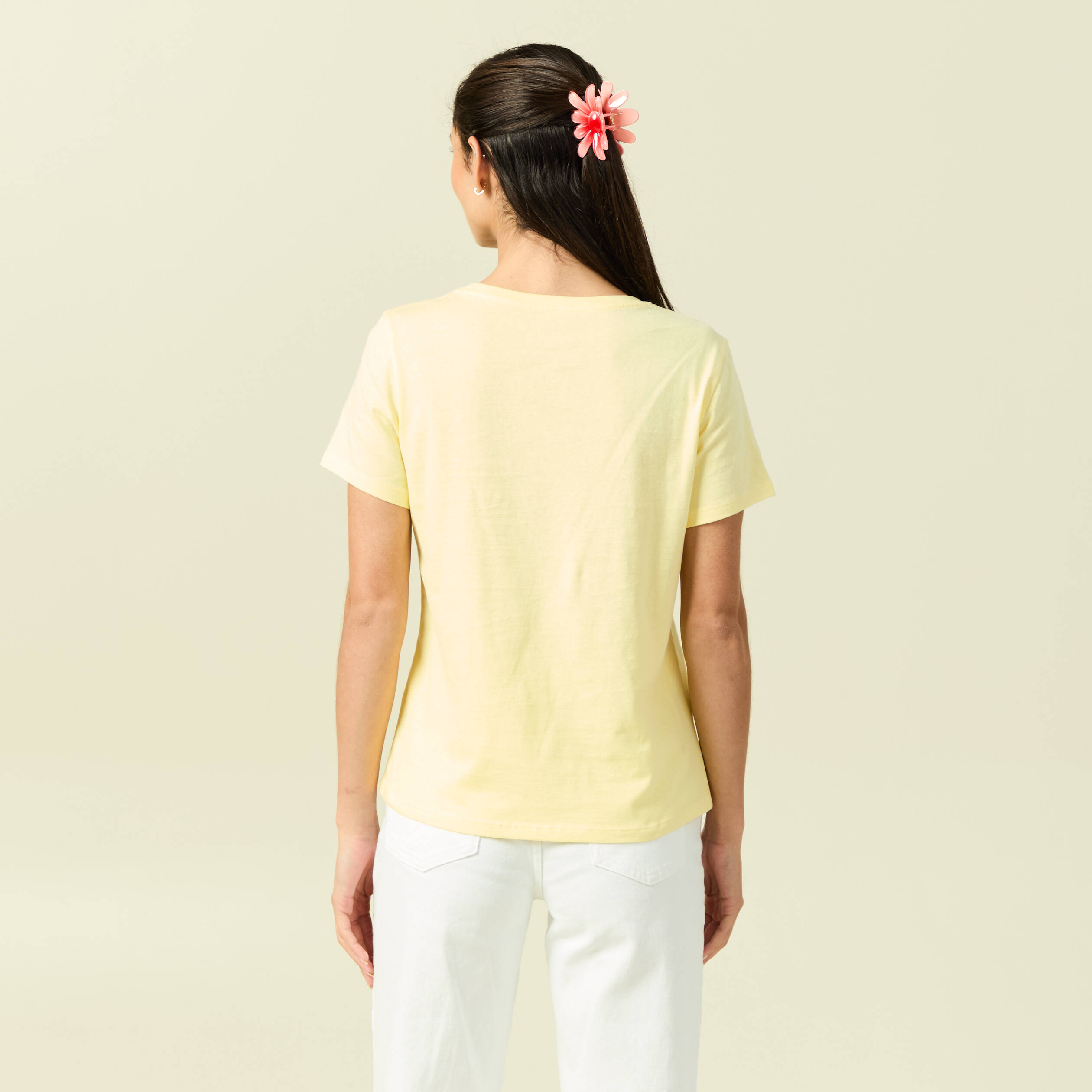 T-shirt cintr&eacute; col rond manches courtes jaune pastel femme