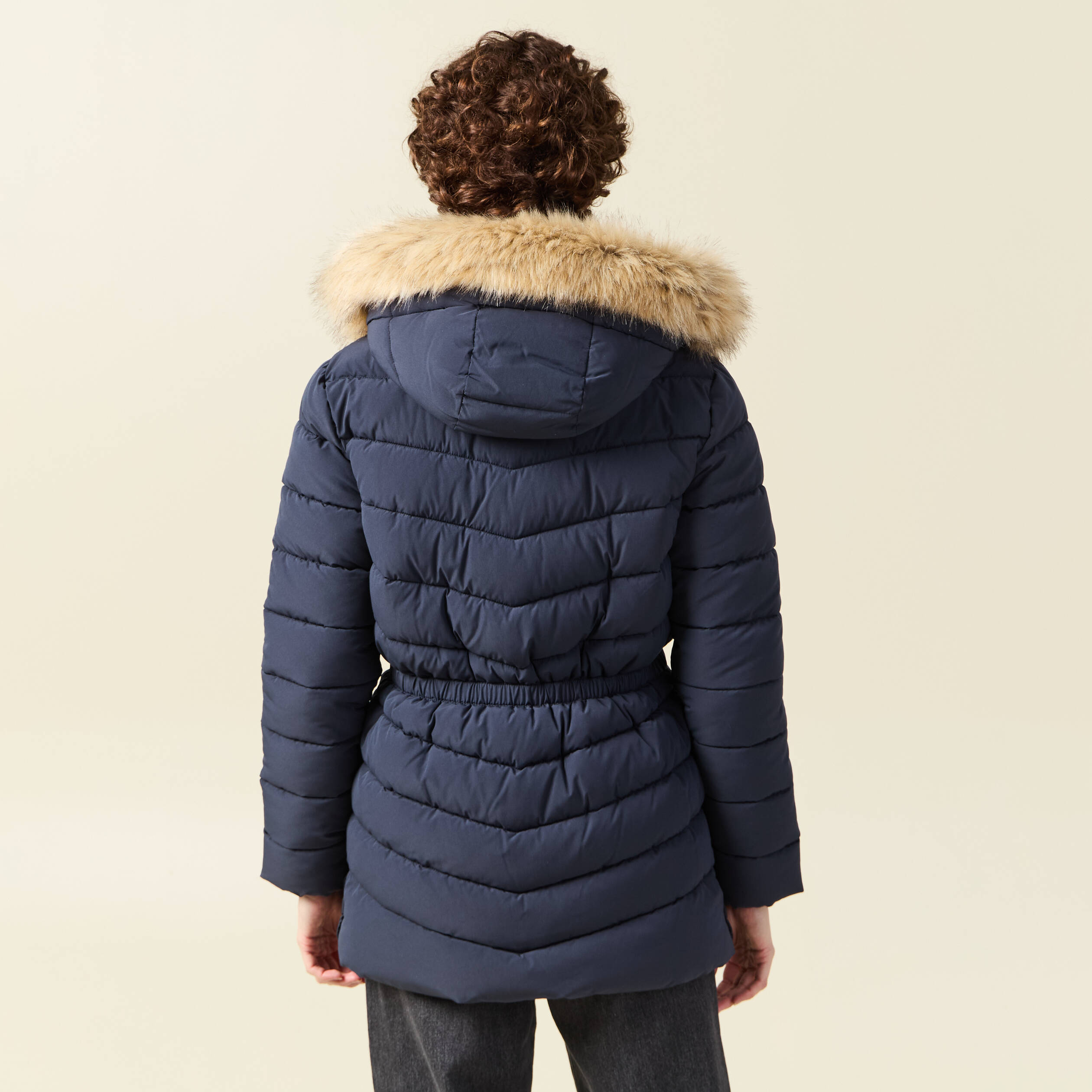 Doudoune capuche fourrure bleu fonc femme