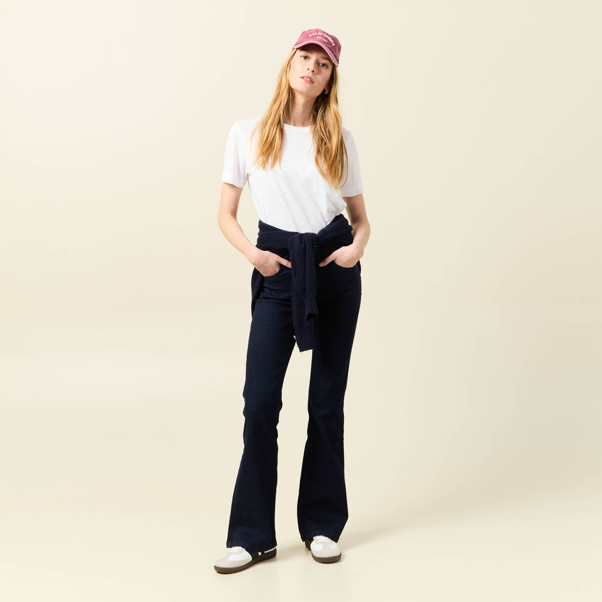 jeans bootcut 5 poches denim brut femme Jeans bootcut 5 poches denim brut femme