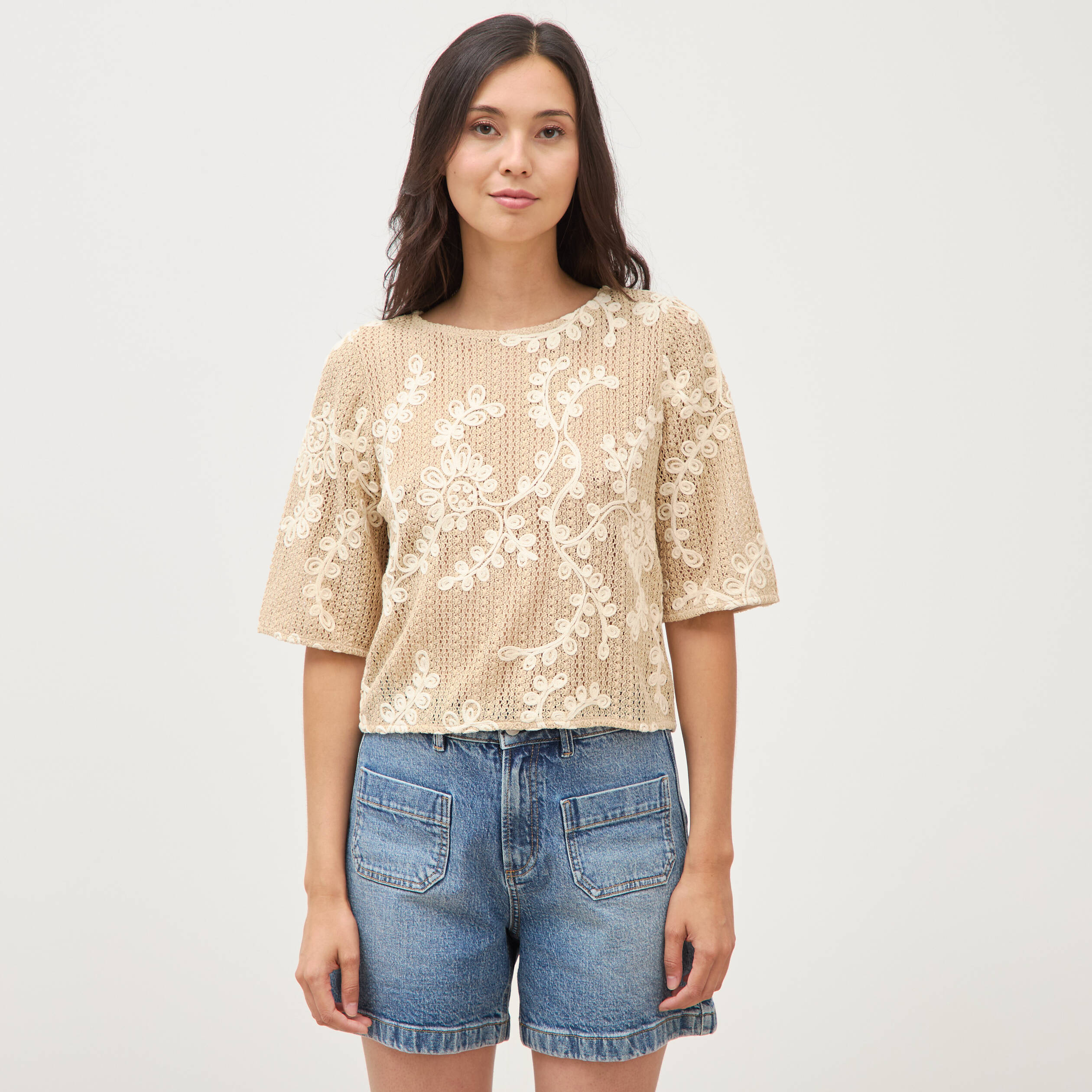 T-shirt brod&eacute; col rond manches 3/4 beige femme