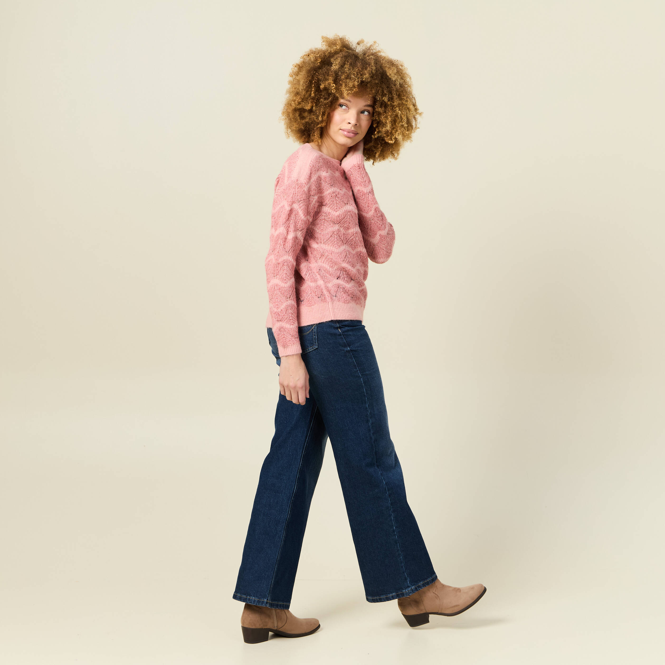 Pull manches longues ajouré rose saumon femme