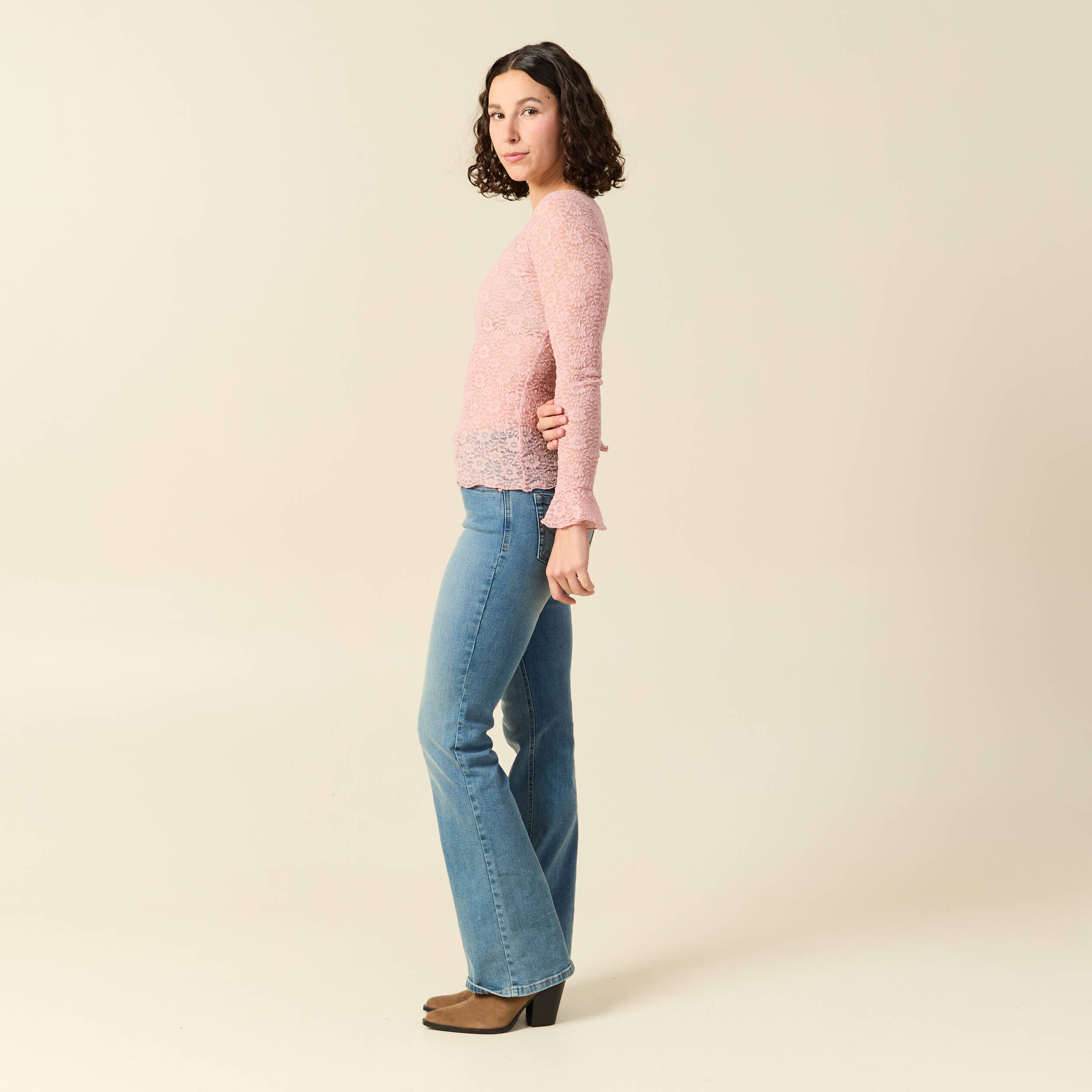T-shirt ajust&eacute; court manches longues rose pastel femme