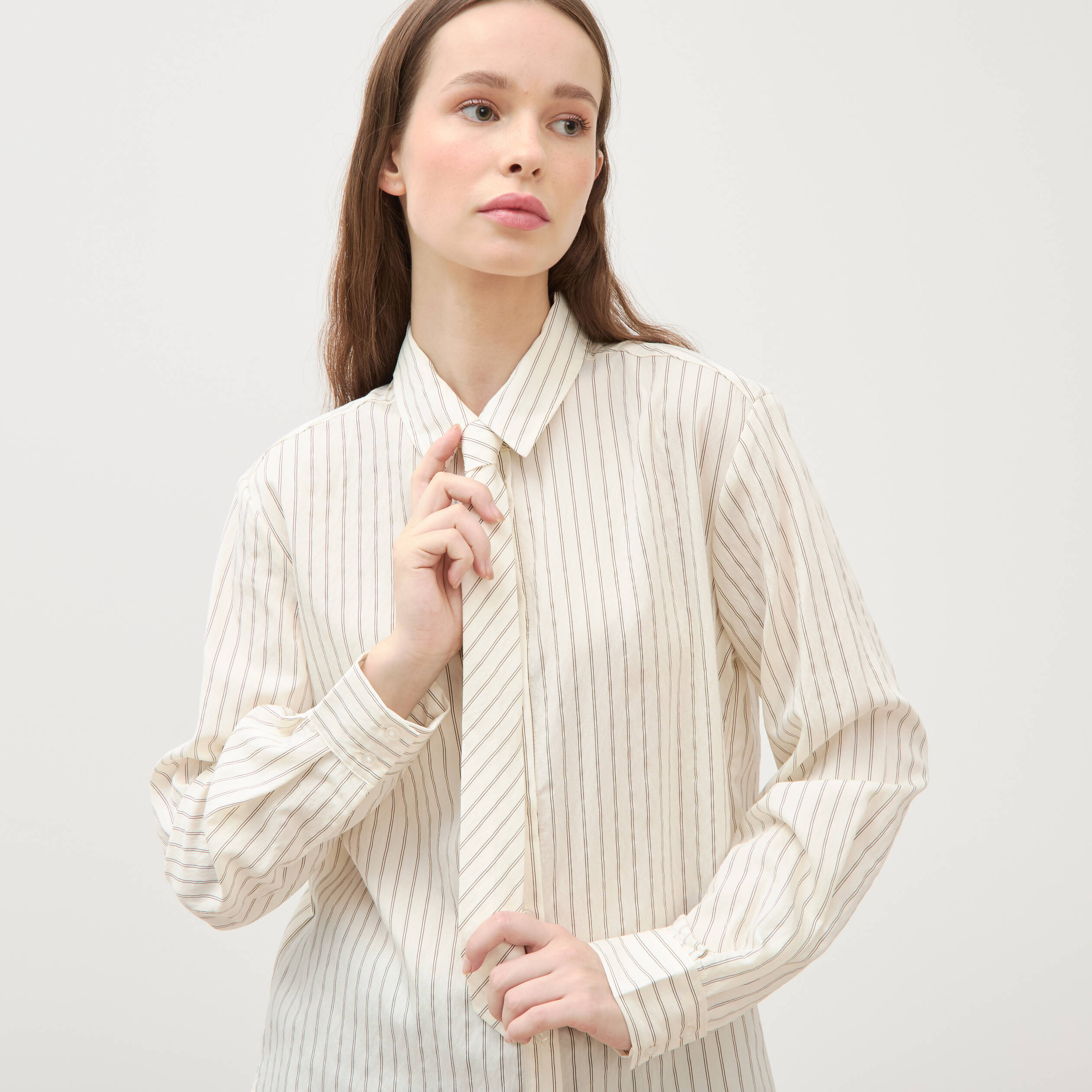 Chemise manches longues col am&eacute;ricain blanc femme