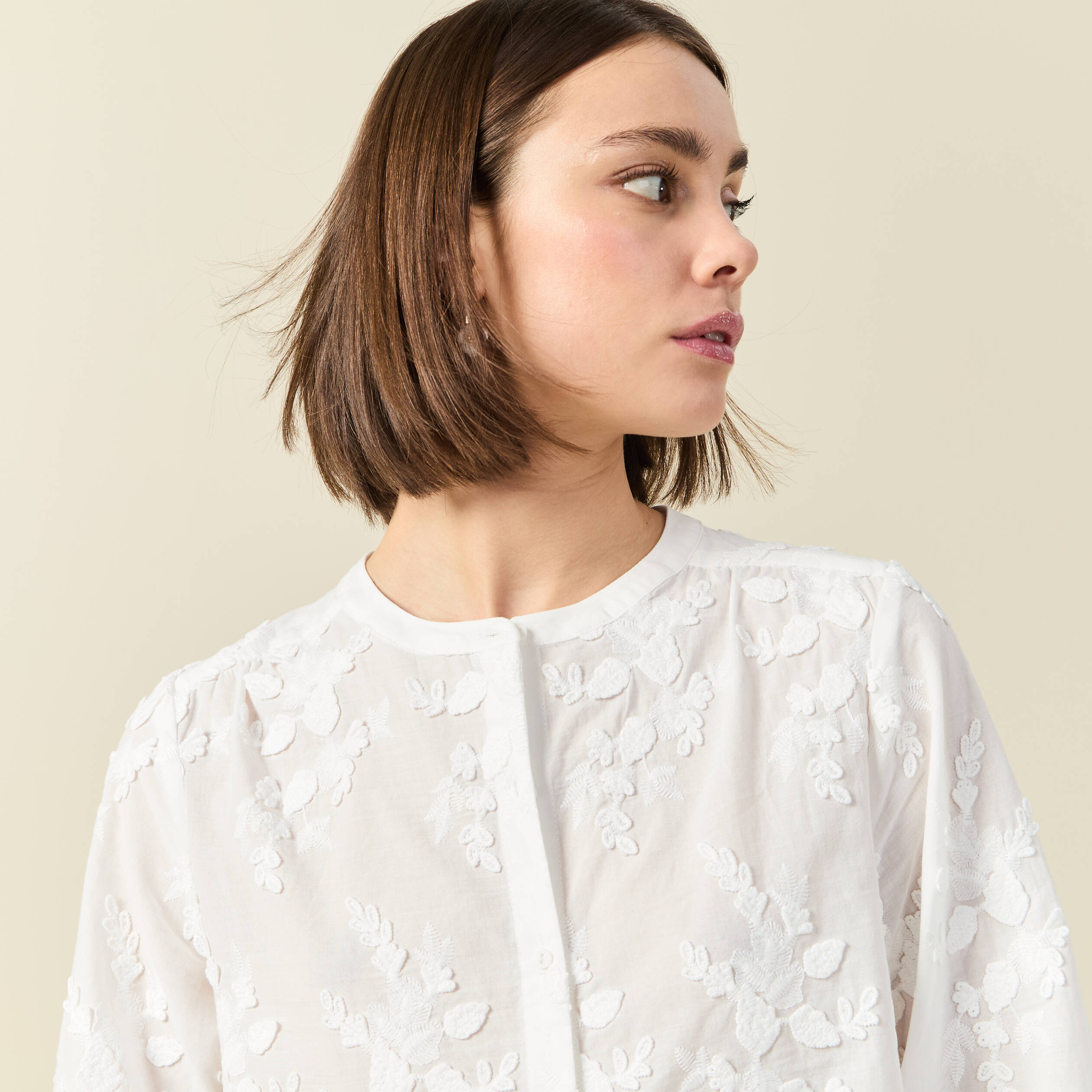 chemise manches 34 brodee ecru femme Chemise manches 3/4 brodée ecru femme