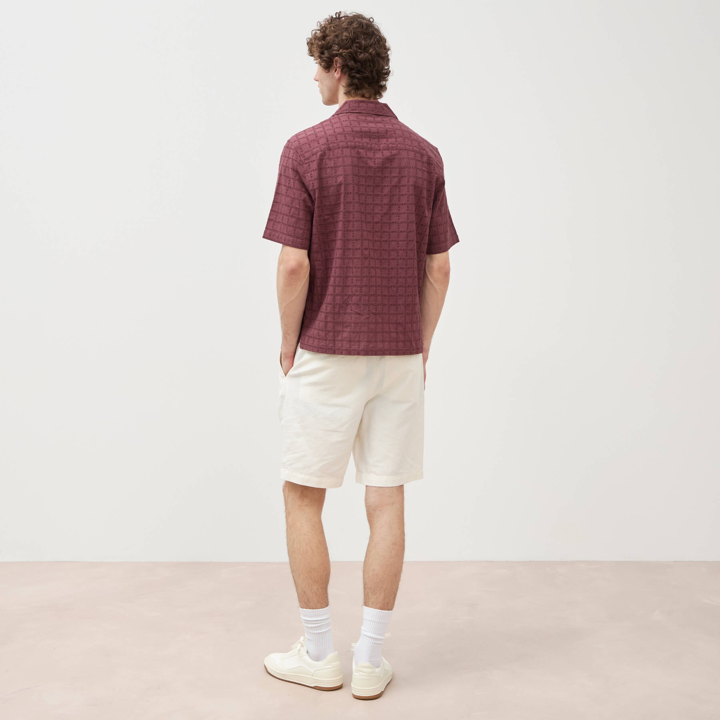 Chemise boyfriend en coton avec broderie prune homme