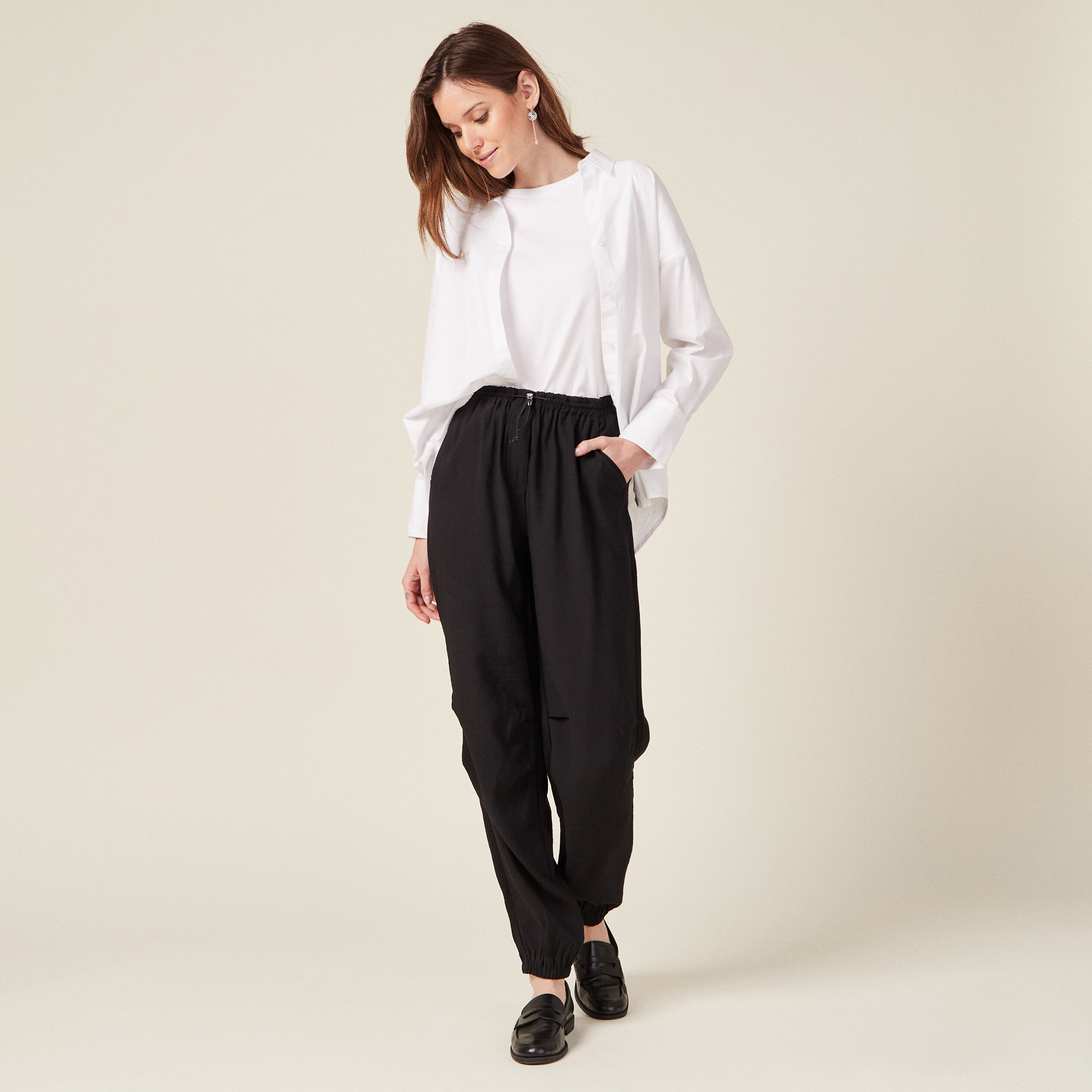 Pantalon cargo noir femme