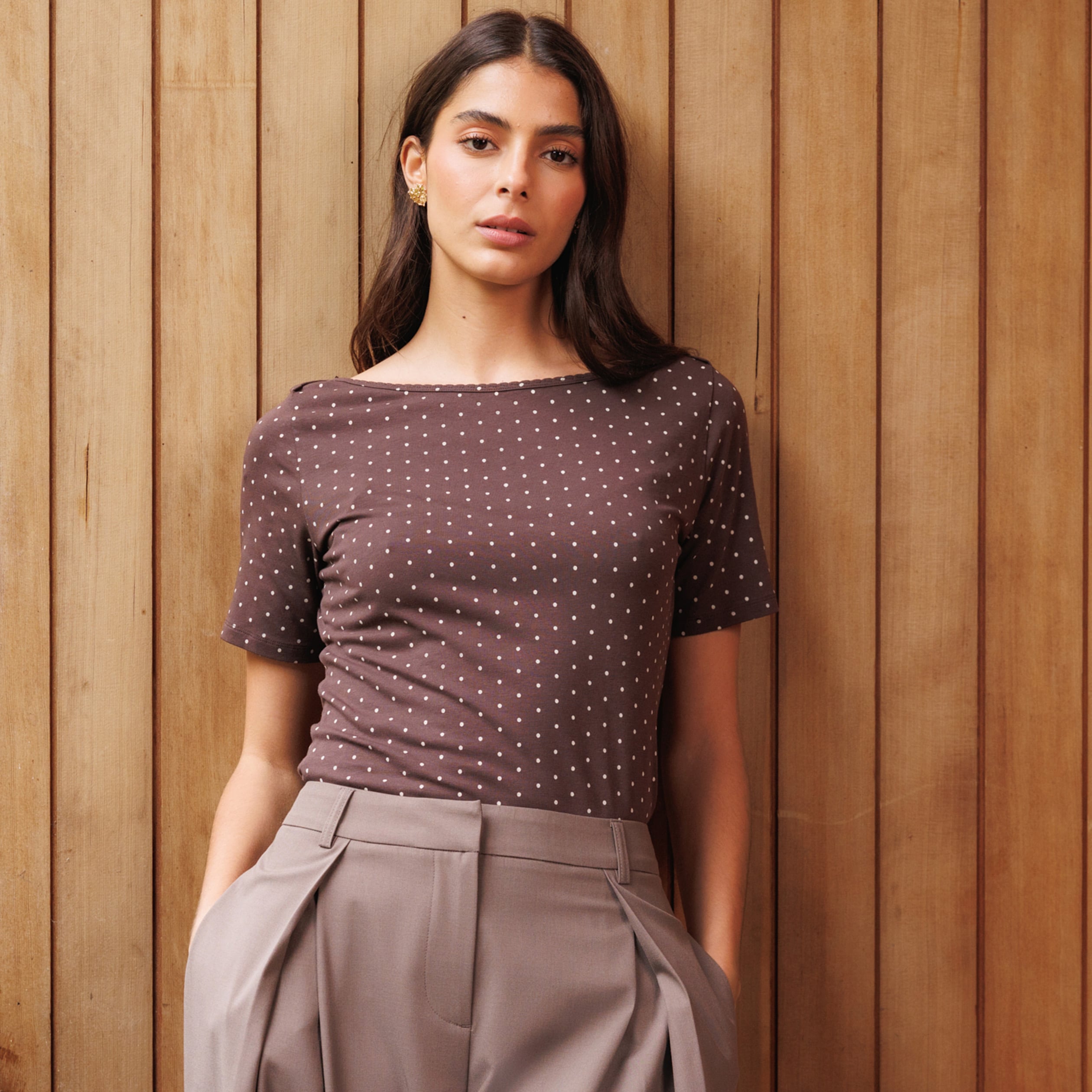 T-shirt ajust&eacute; manches courtes marron femme
