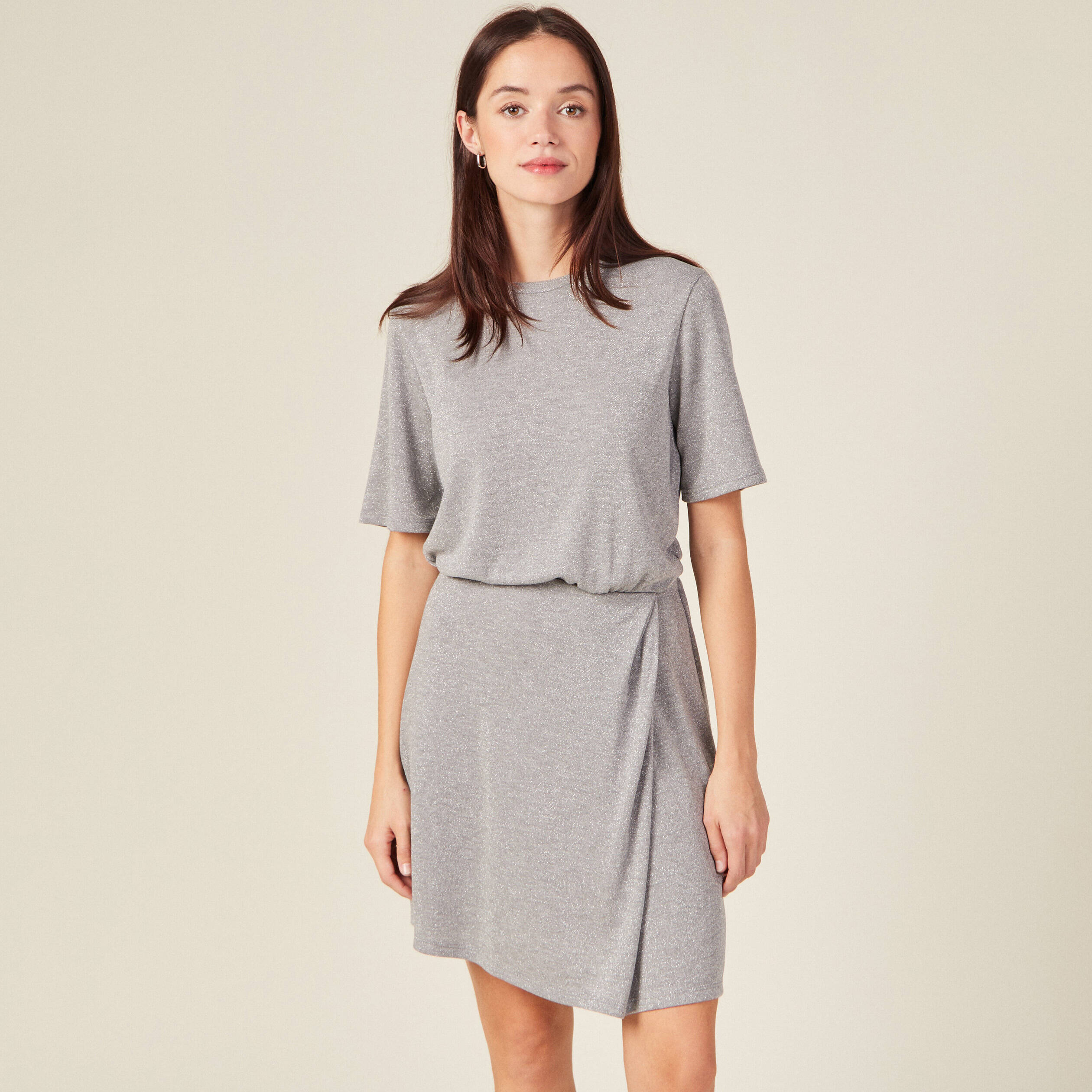 Robe moulante fils métallisés gris argent femme