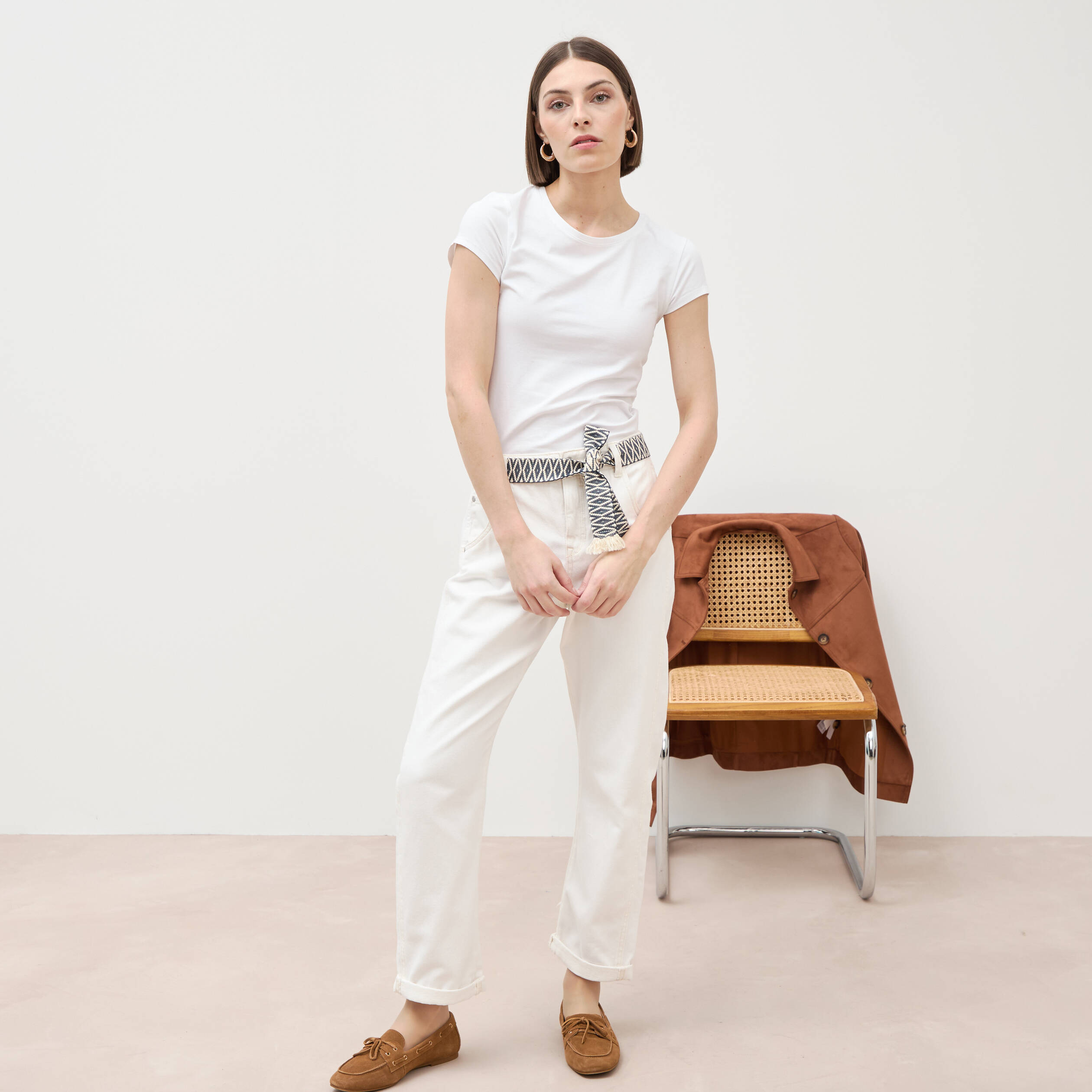 Jeans boyfriend ceintur&eacute; denim blanc femme