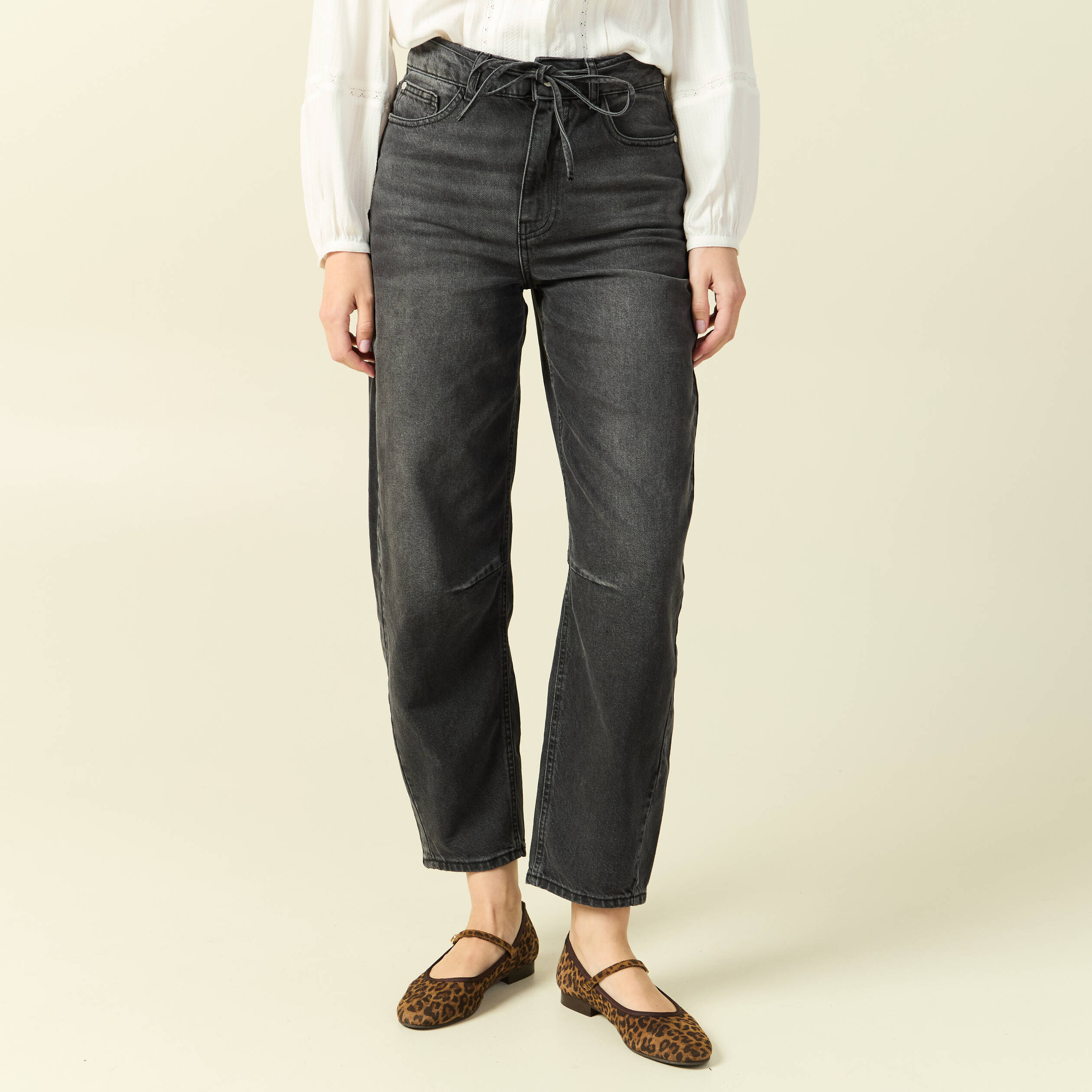 Jeans barrel 7/8&egrave;me avec ceinture denim gris femme