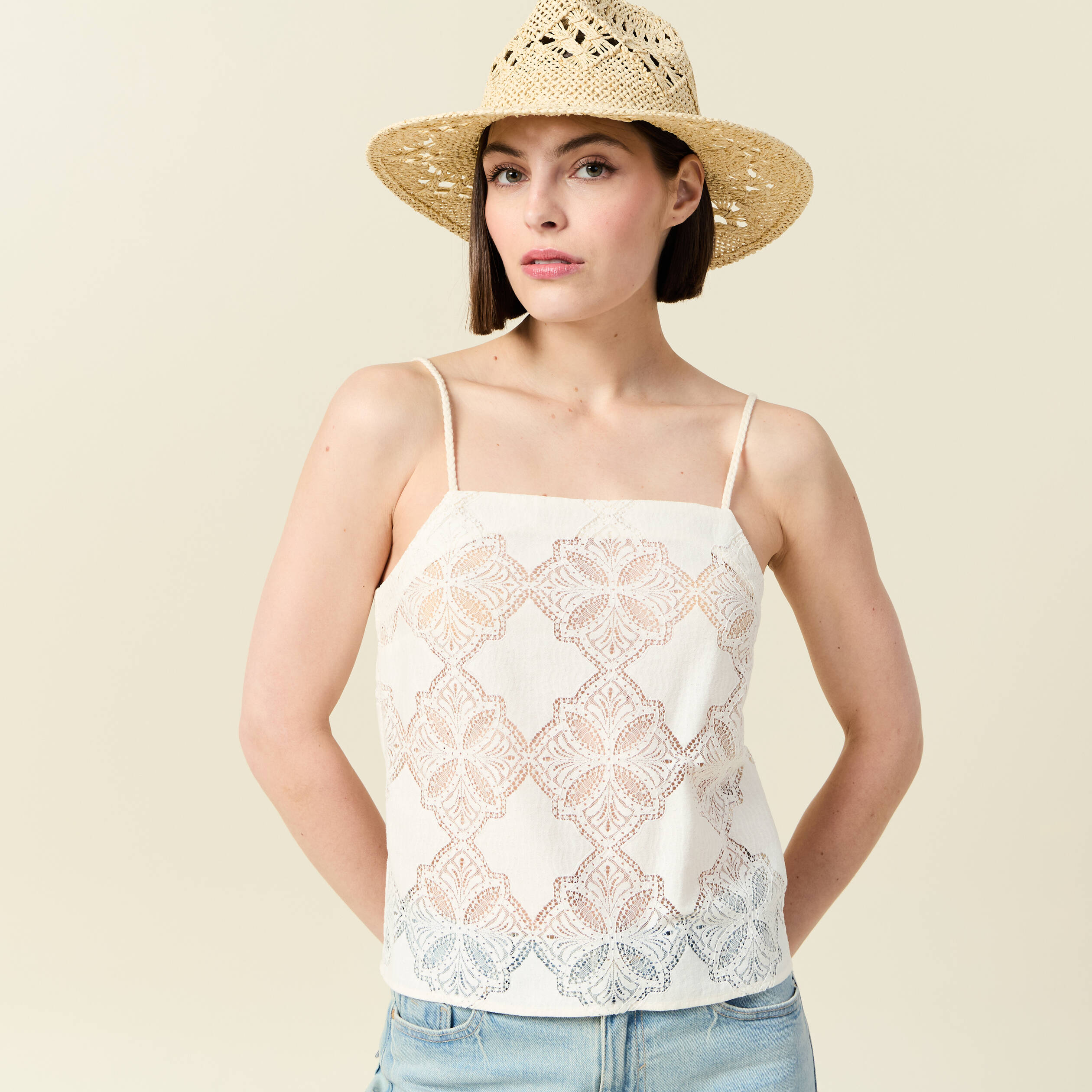 Débardeur droit court col carré dentelle ecru femme