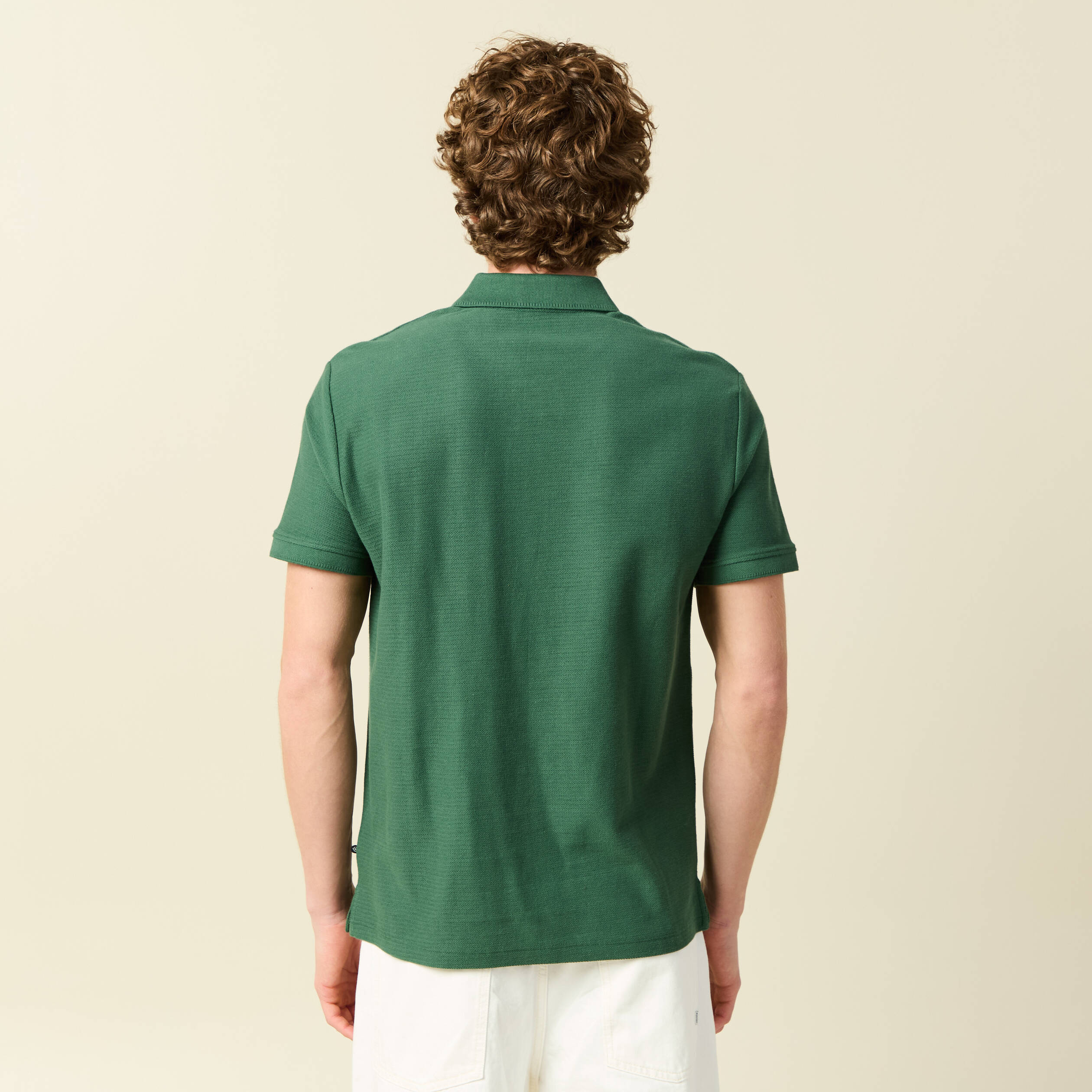 Polo cintr&eacute; manches courtes vert homme