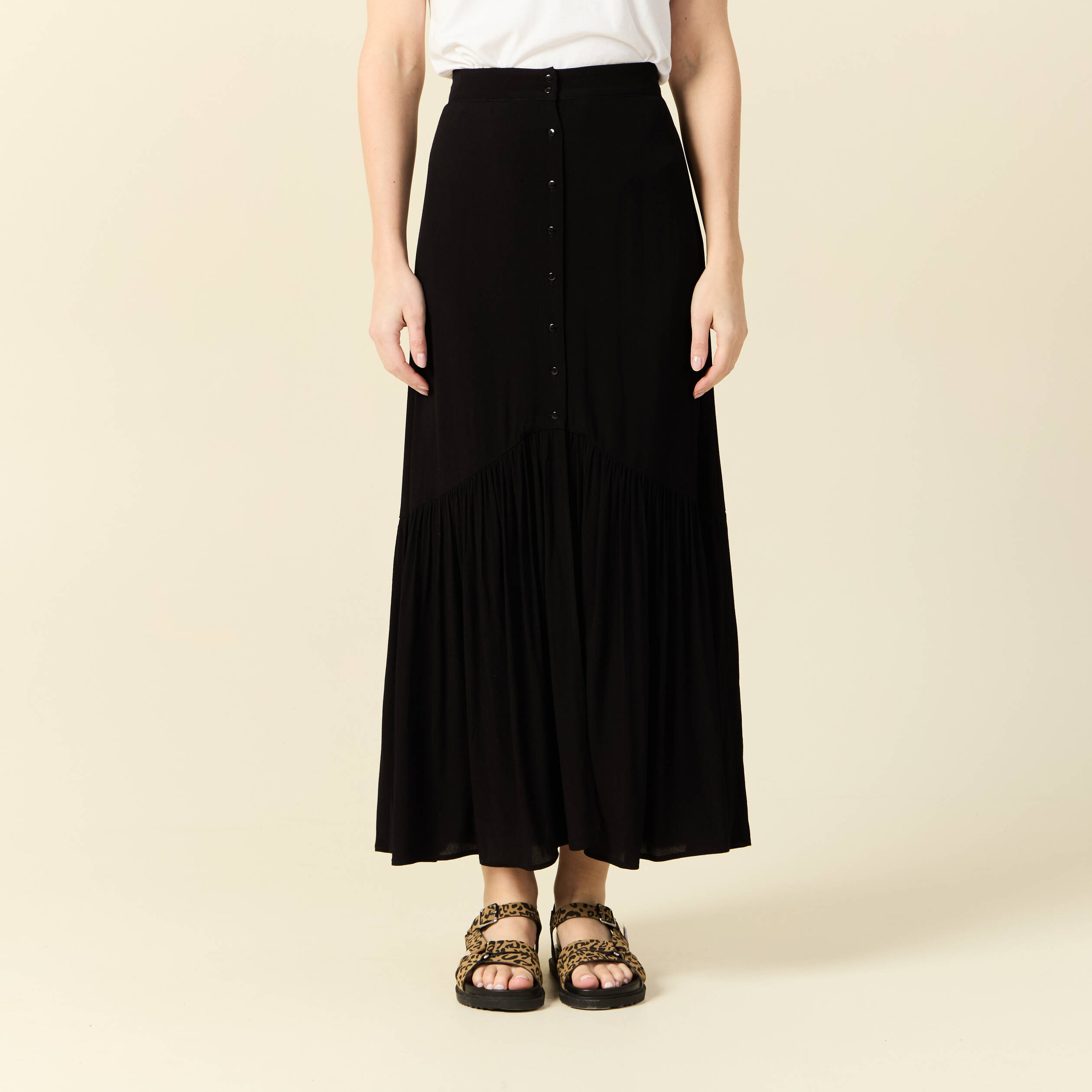 jupe longue evasee noir femme Jupe longue évasée noir femme