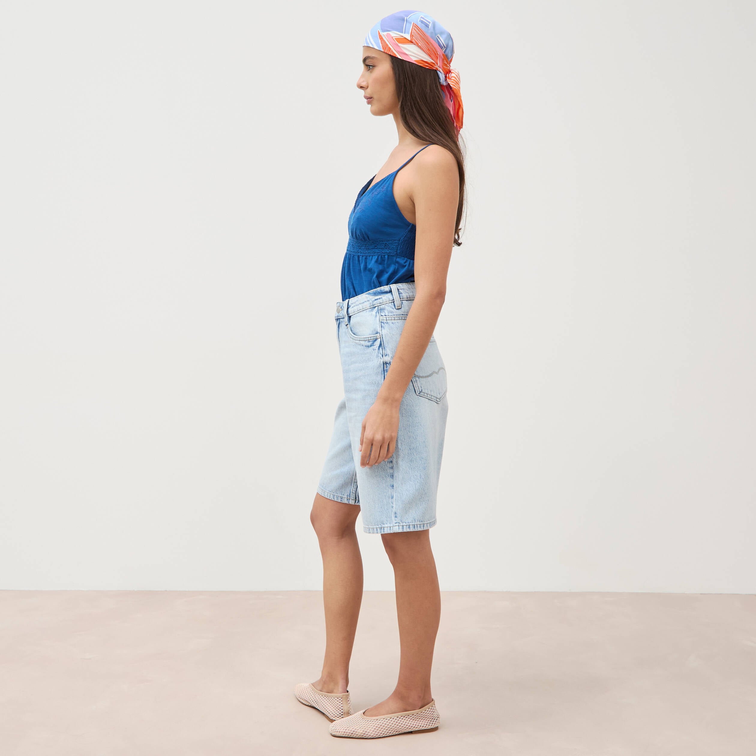 Bermuda large taille haute en coton denim bleach femme