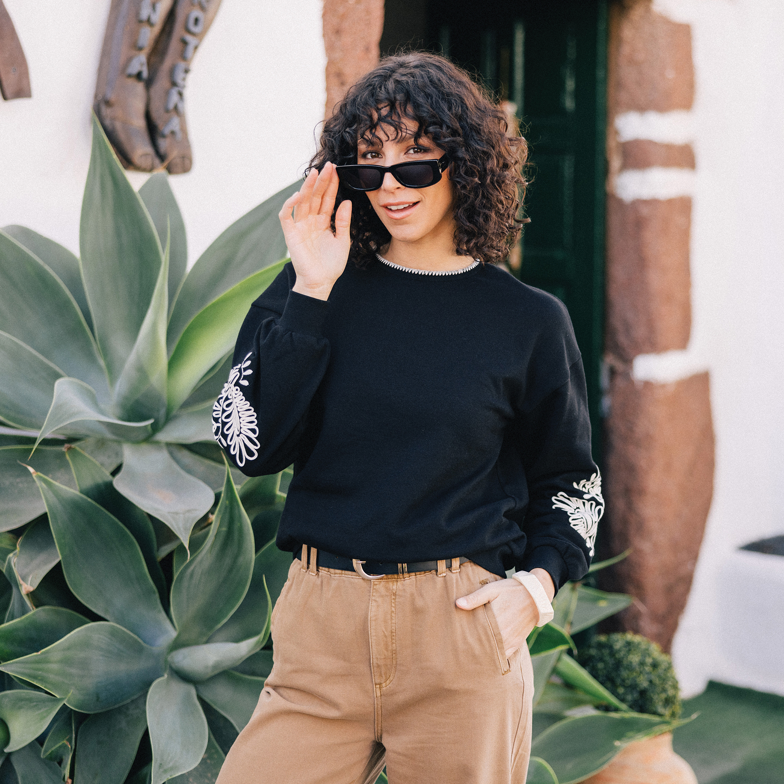 sweat manches longues brode noir femme Sweat manches longues brodé noir femme
