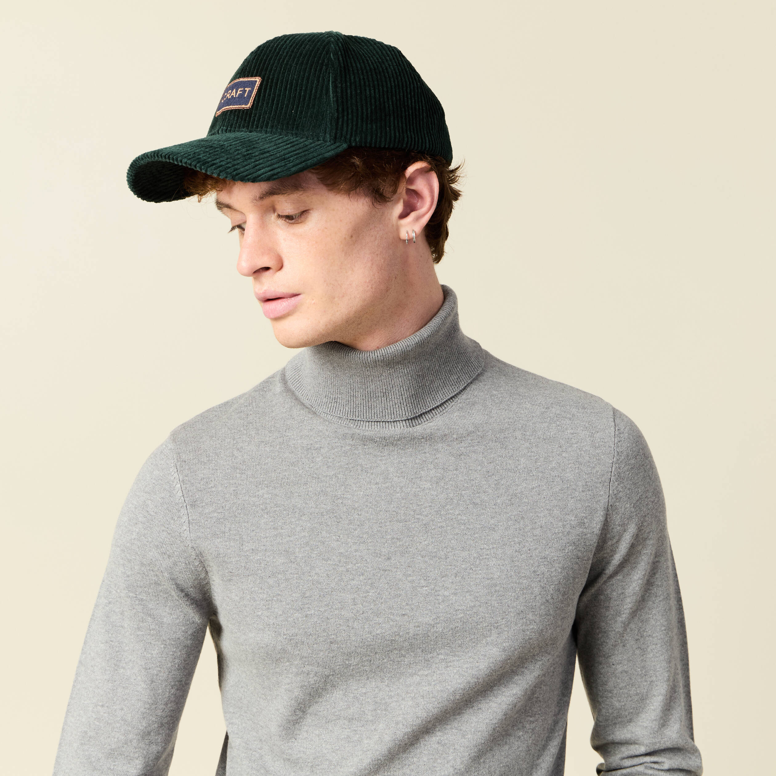 Pull droit court manches longues gris homme