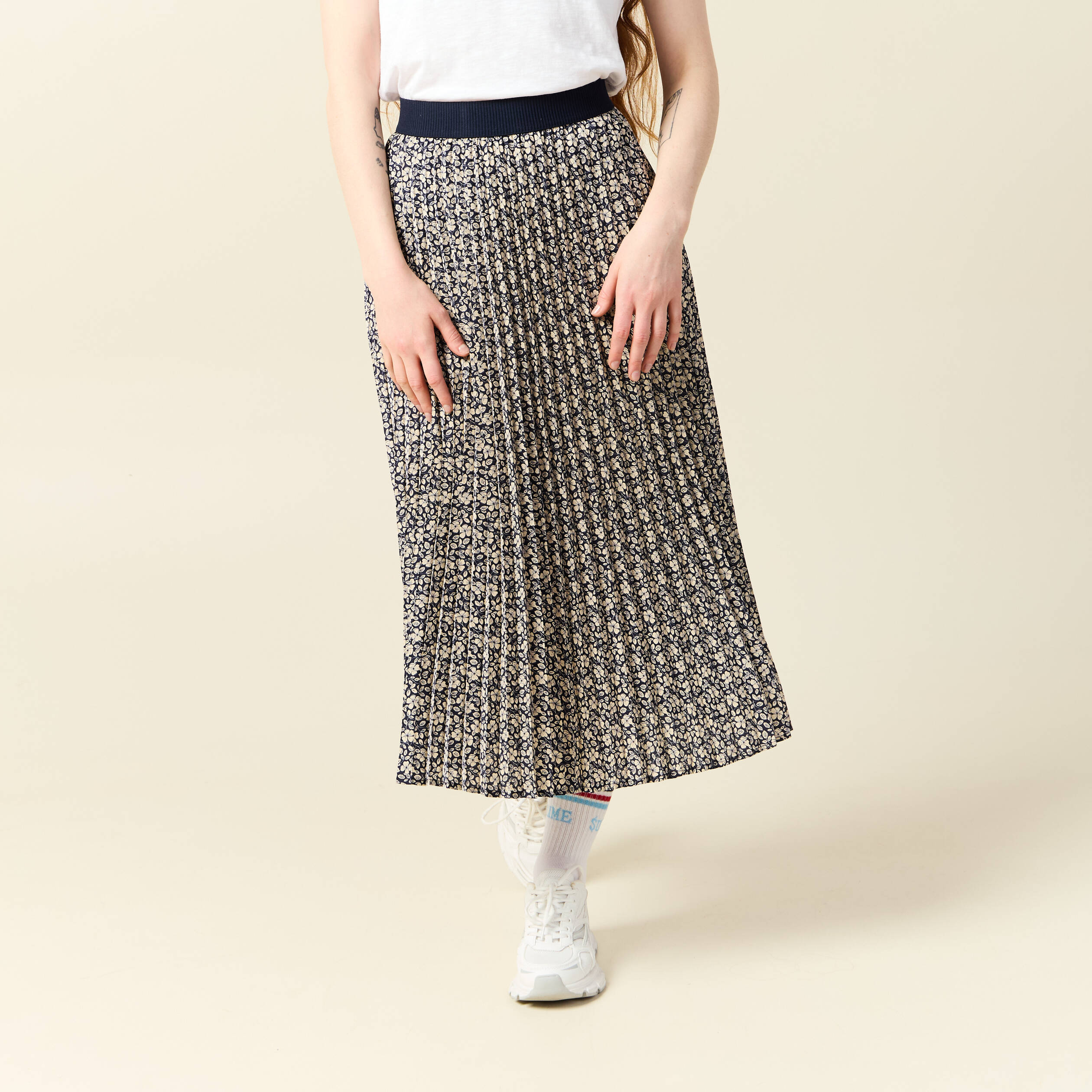 jupe longue droite plissee bleu marine femme Jupe longue droite plissée bleu marine femme