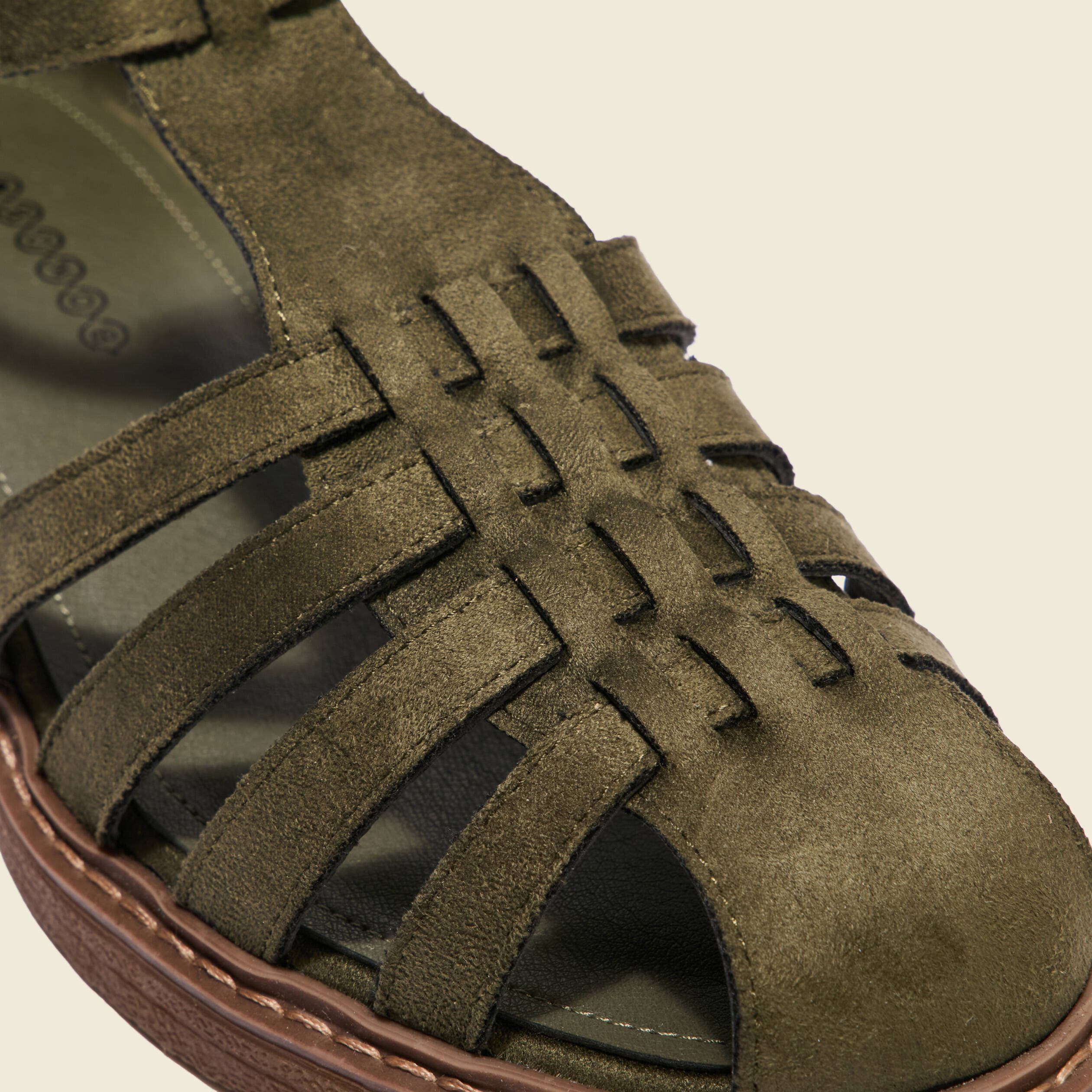 sandales plates metallisees vert kaki femme Sandales plates métallisées vert kaki femme