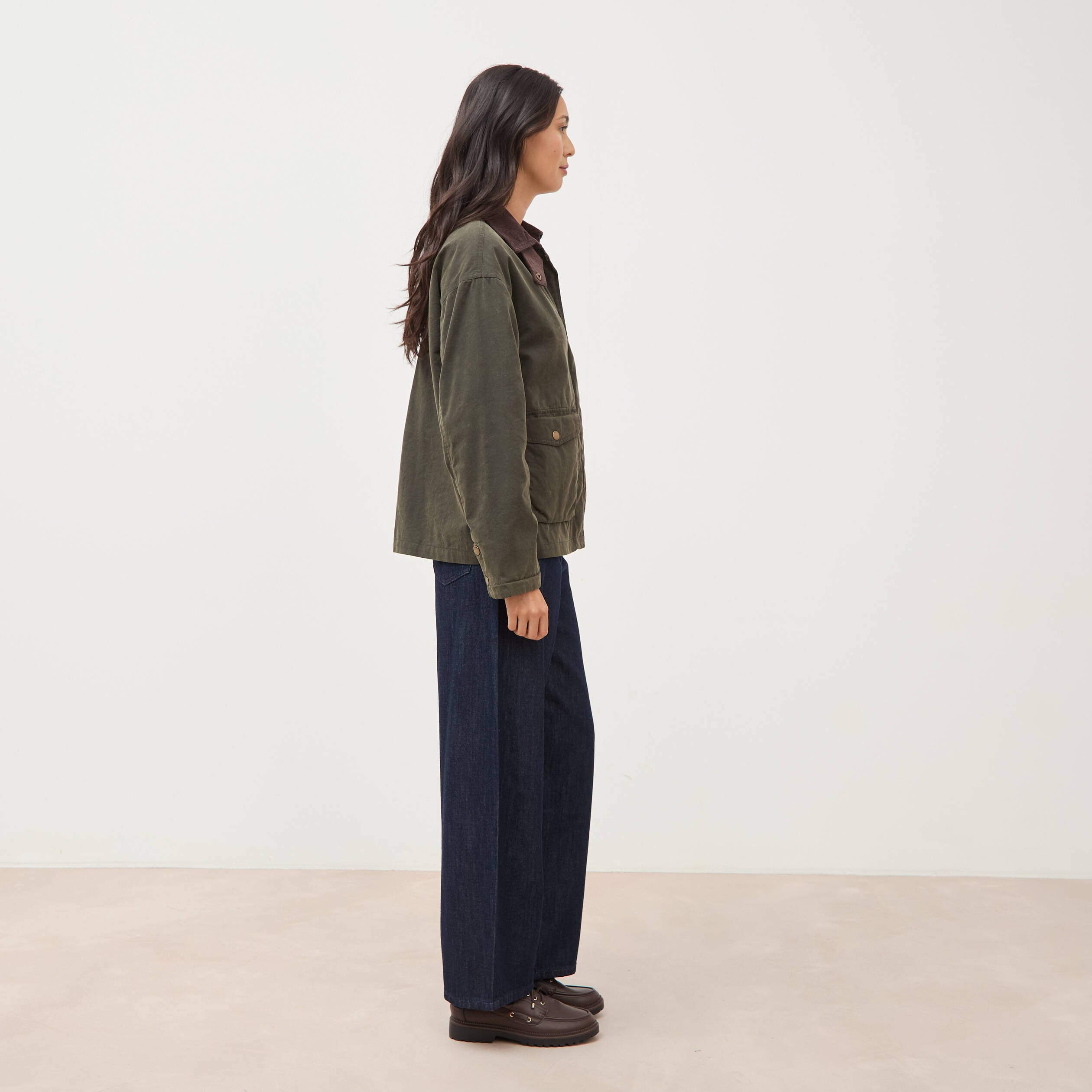 Parka oversize courte col classique vert kaki femme