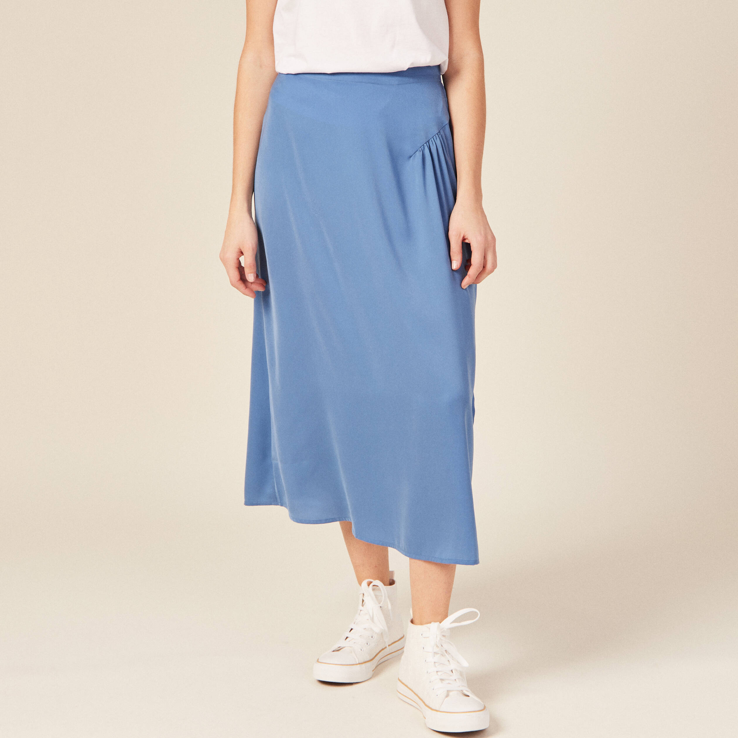jupe longue evasee satin bleu femme Jupe longue évasée satin bleu femme