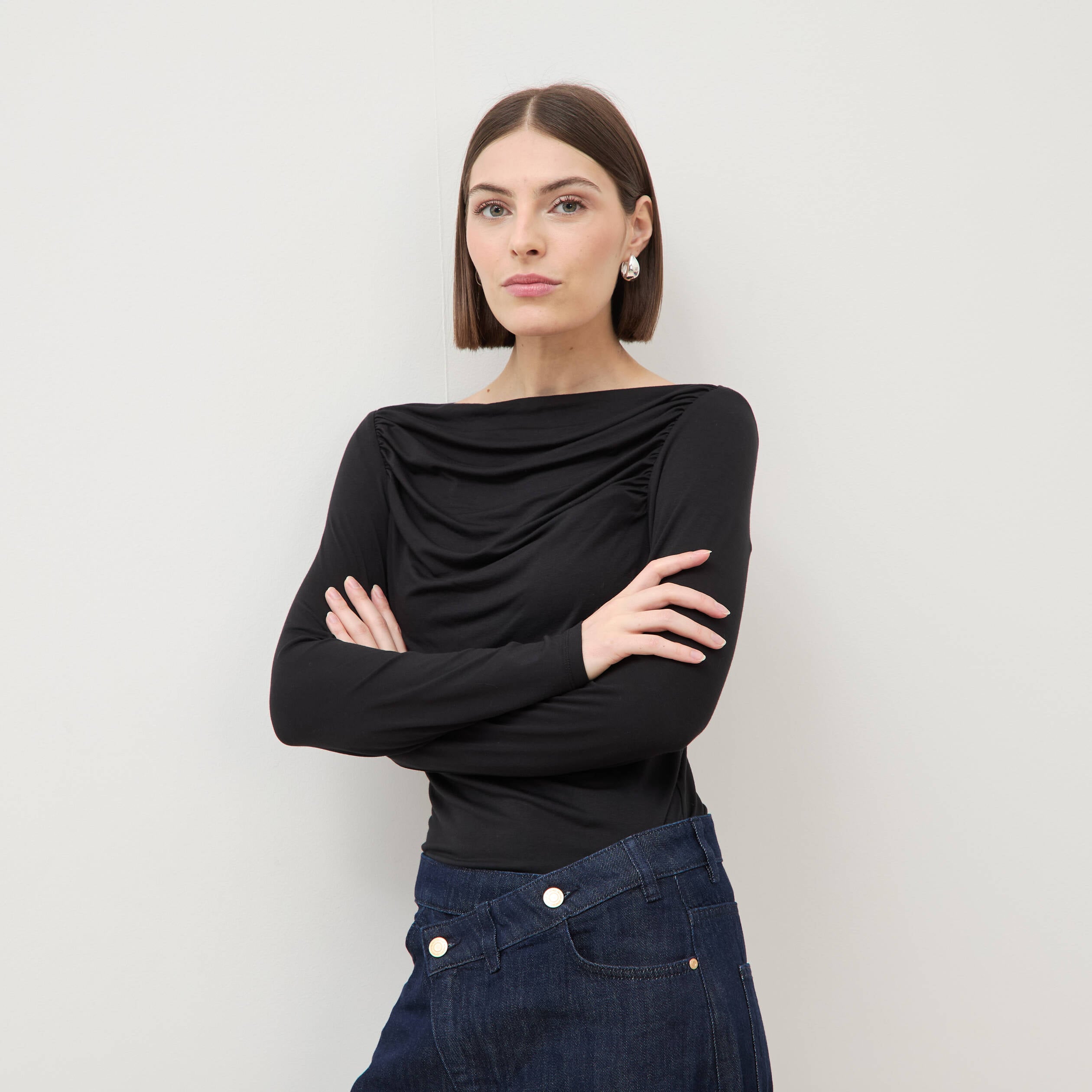 T-shirt ajust&eacute; manches longues bardot noir femme
