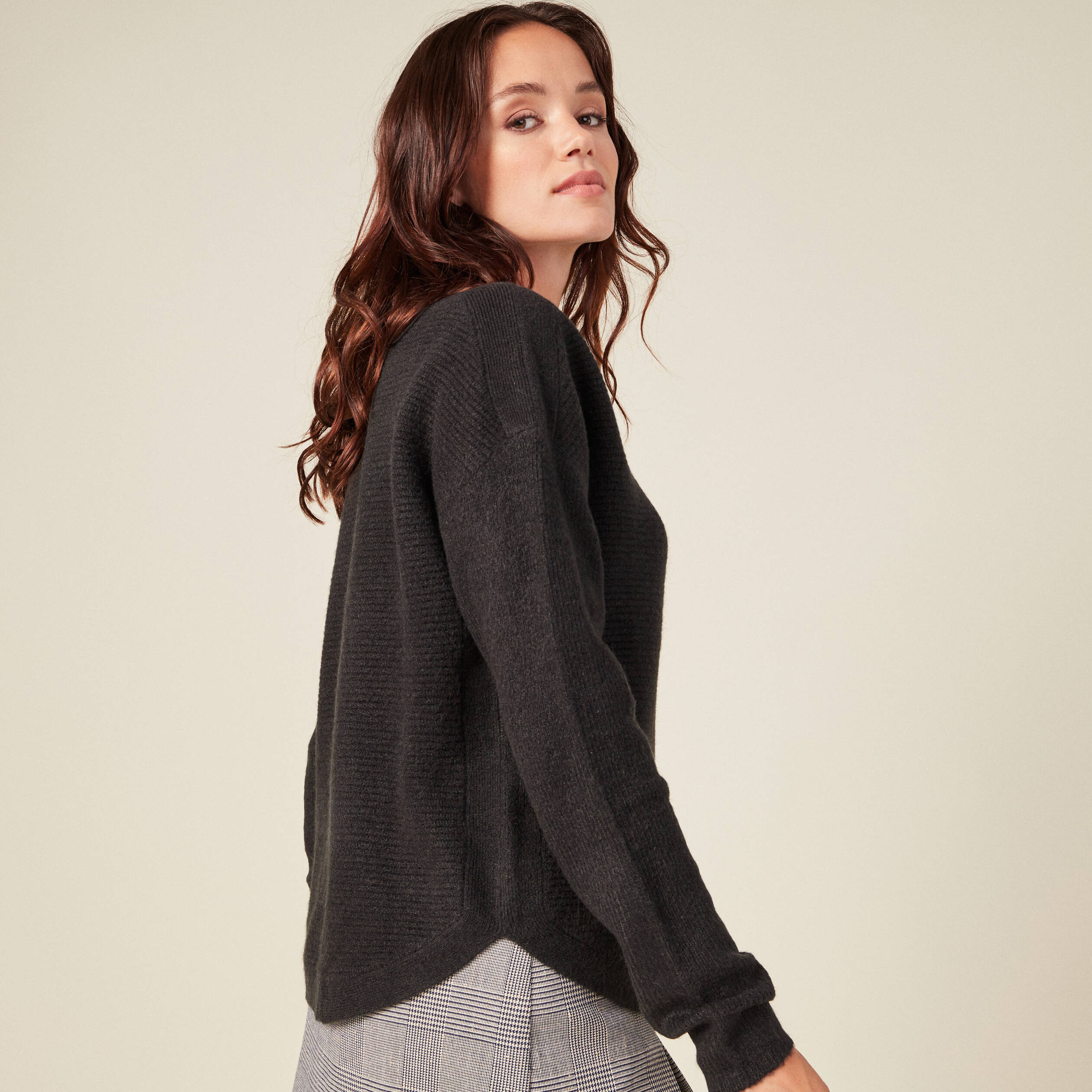 Pull manches longues noir femme