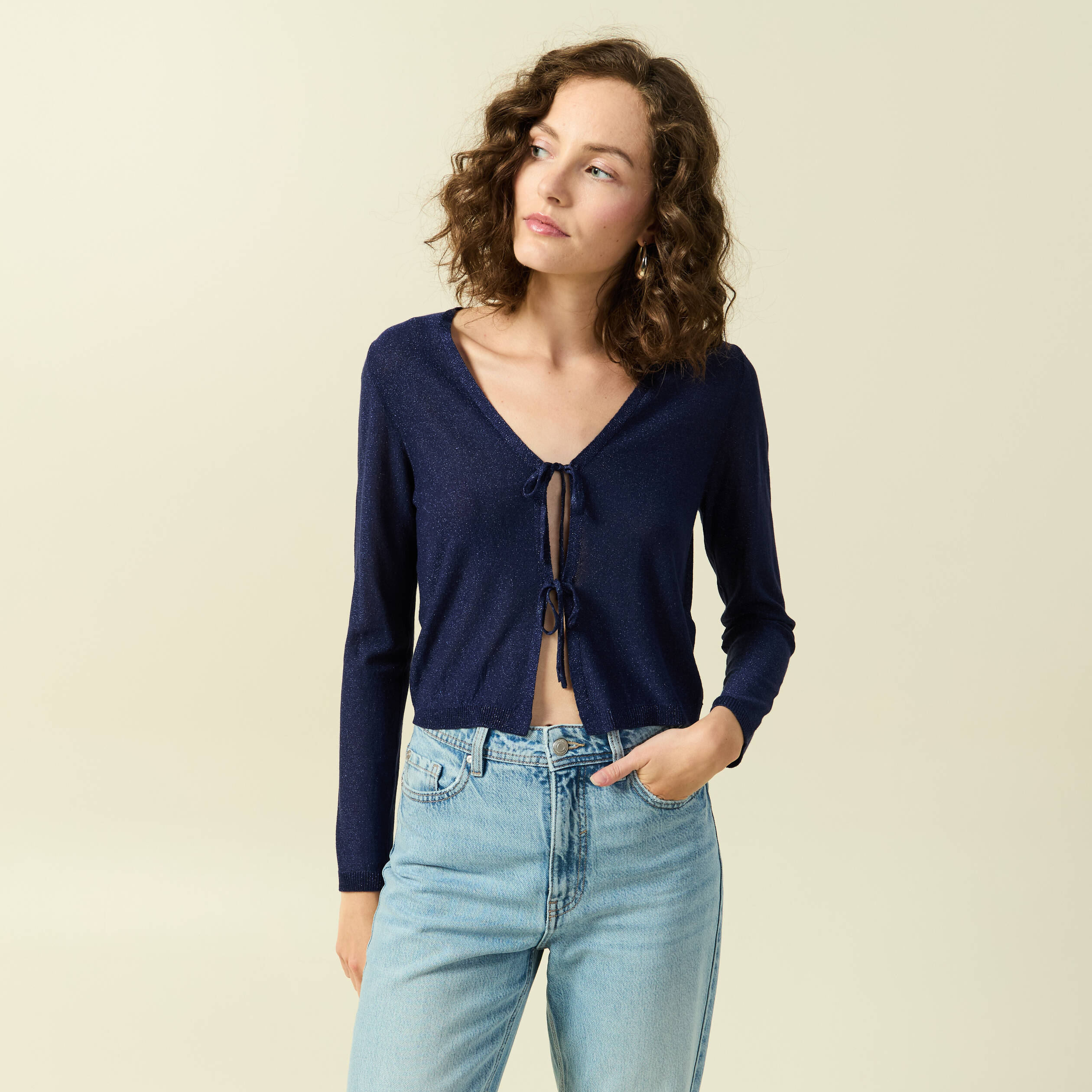 gilet droit court manches longues bleu marine femme Gilet droit court manches longues bleu marine femme
