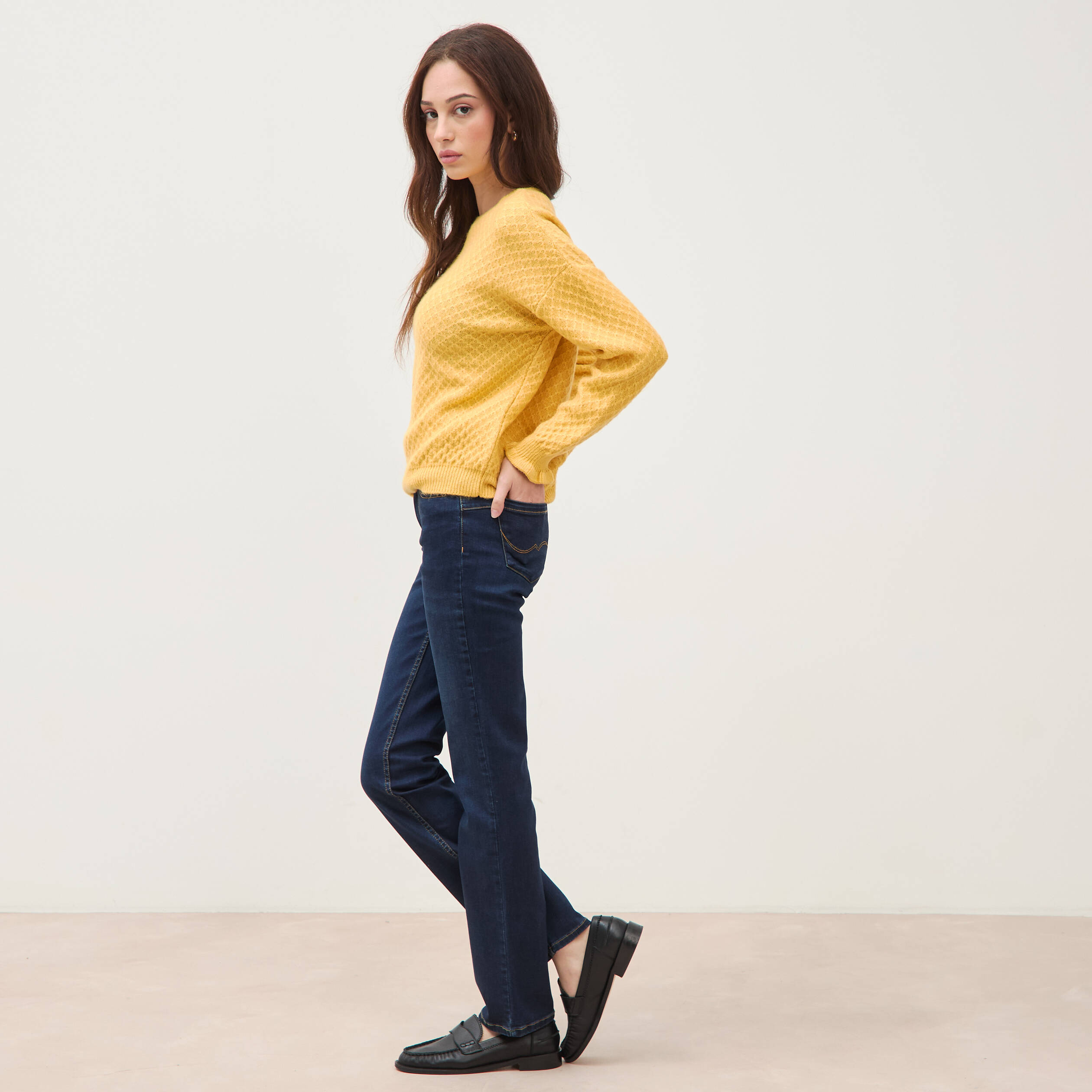 Pull droit col rond manches longues jaune femme