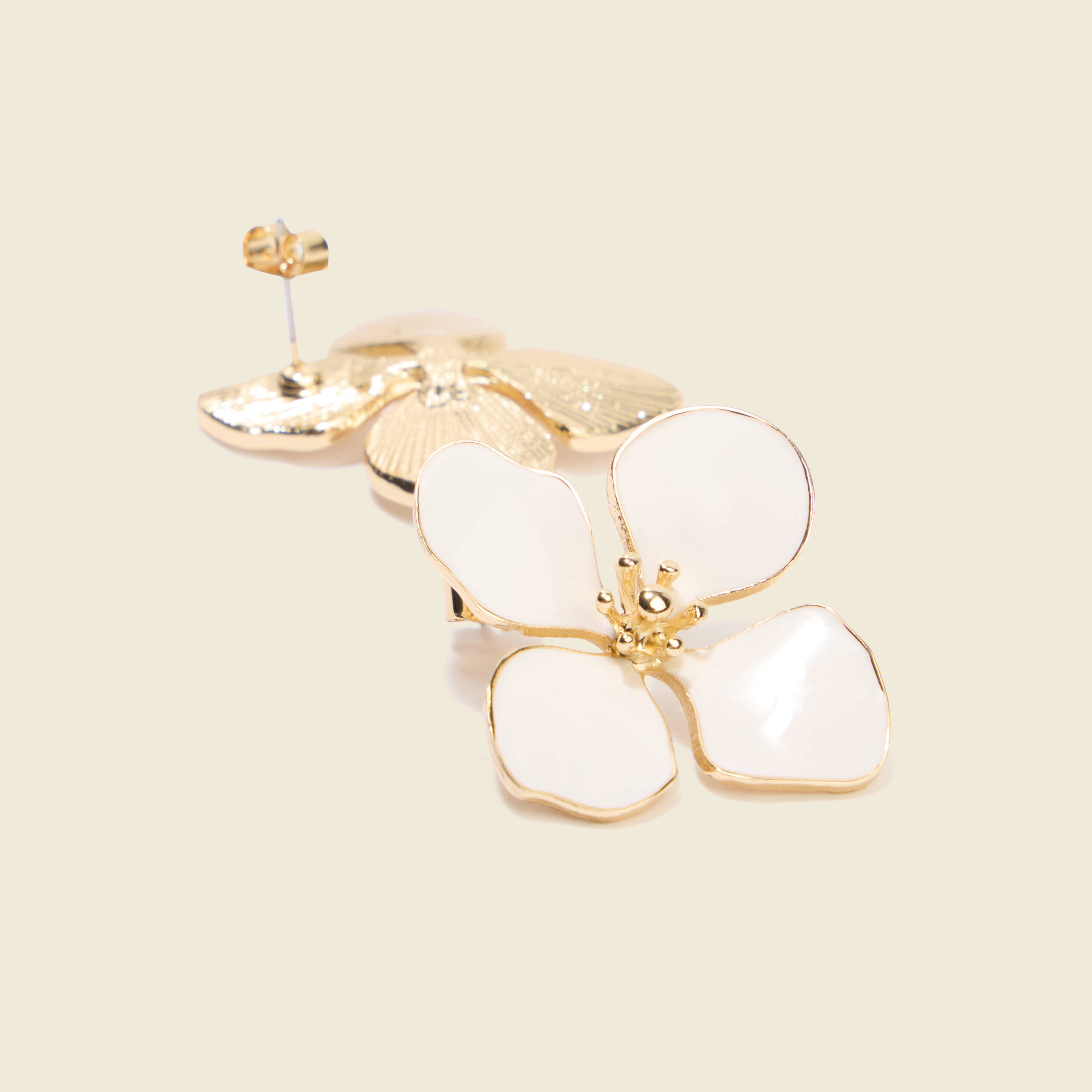 Boucles d'oreilles creme femme