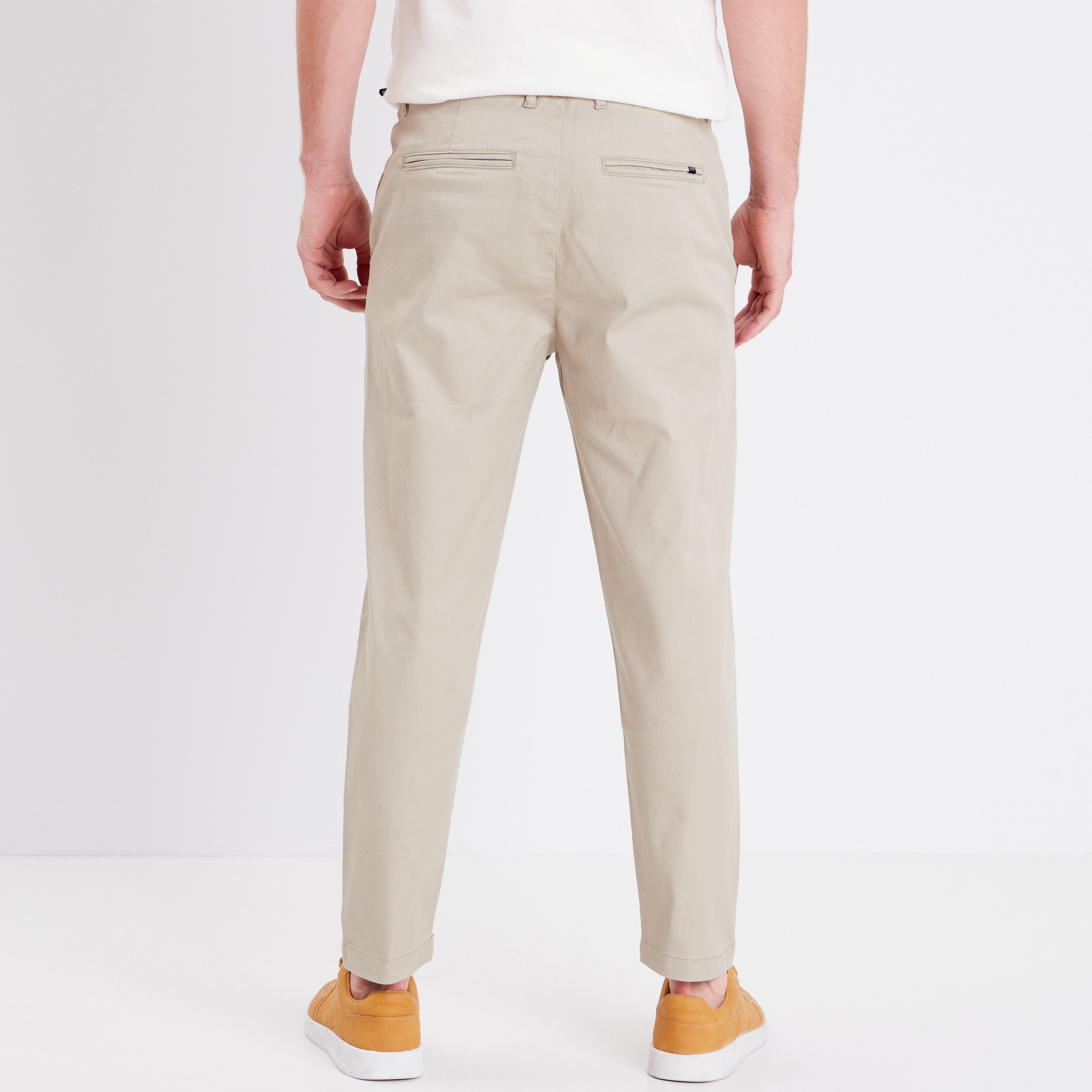 Pantalon chino tappered beige homme