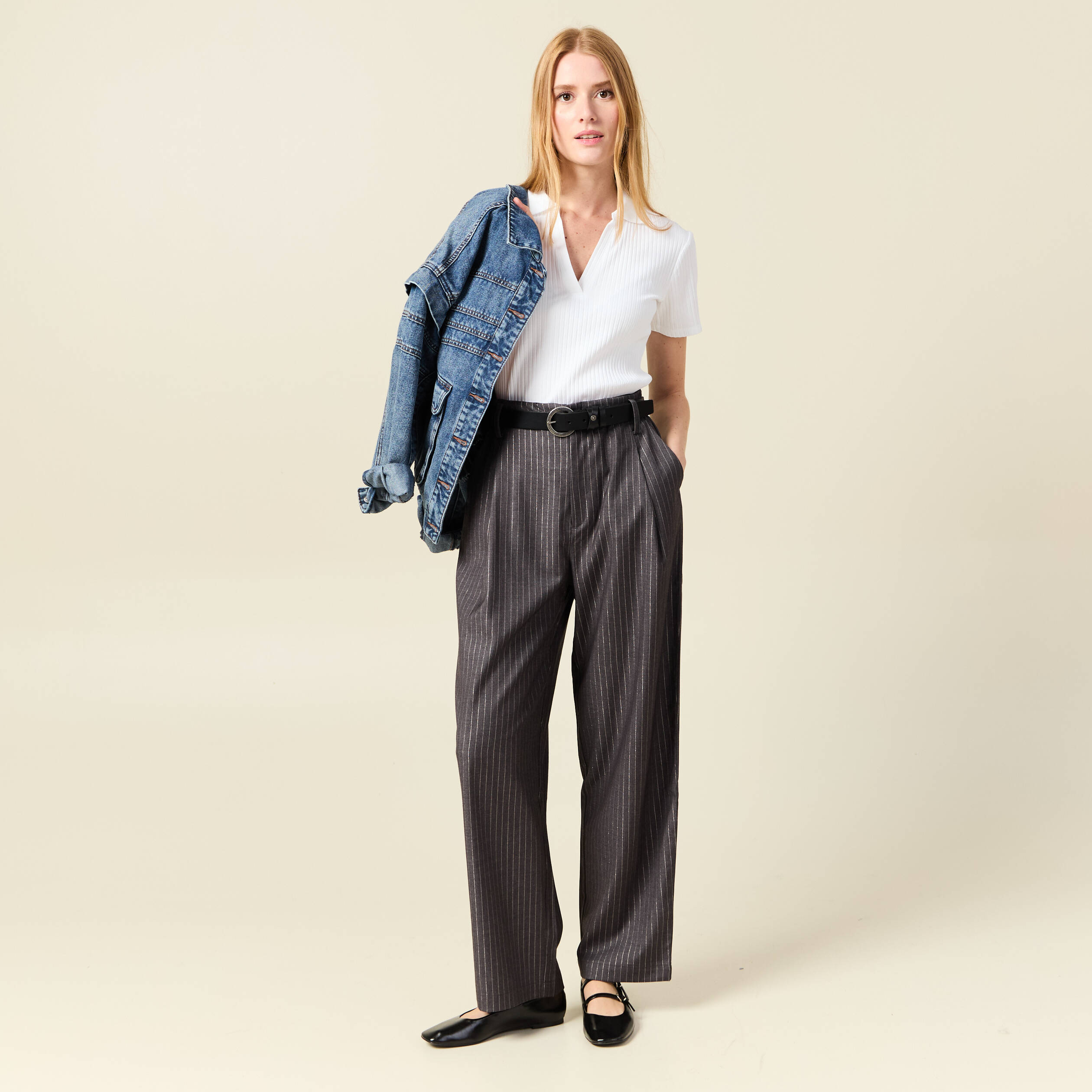pantalon large taille haute gris fonce femme Pantalon large taille haute gris foncé femme