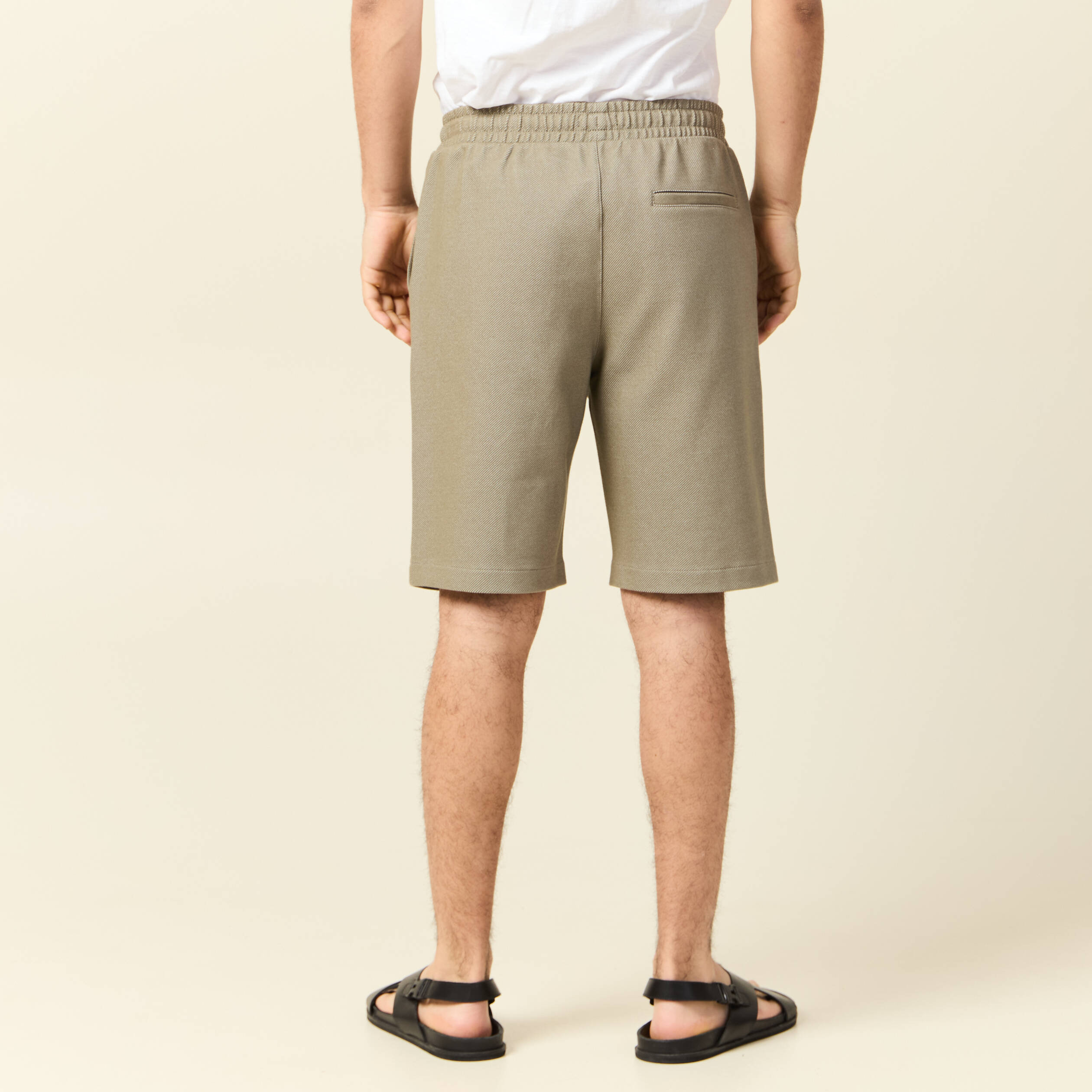 bermuda droit elastique vert kaki homme Bermuda droit élastiqué vert kaki homme