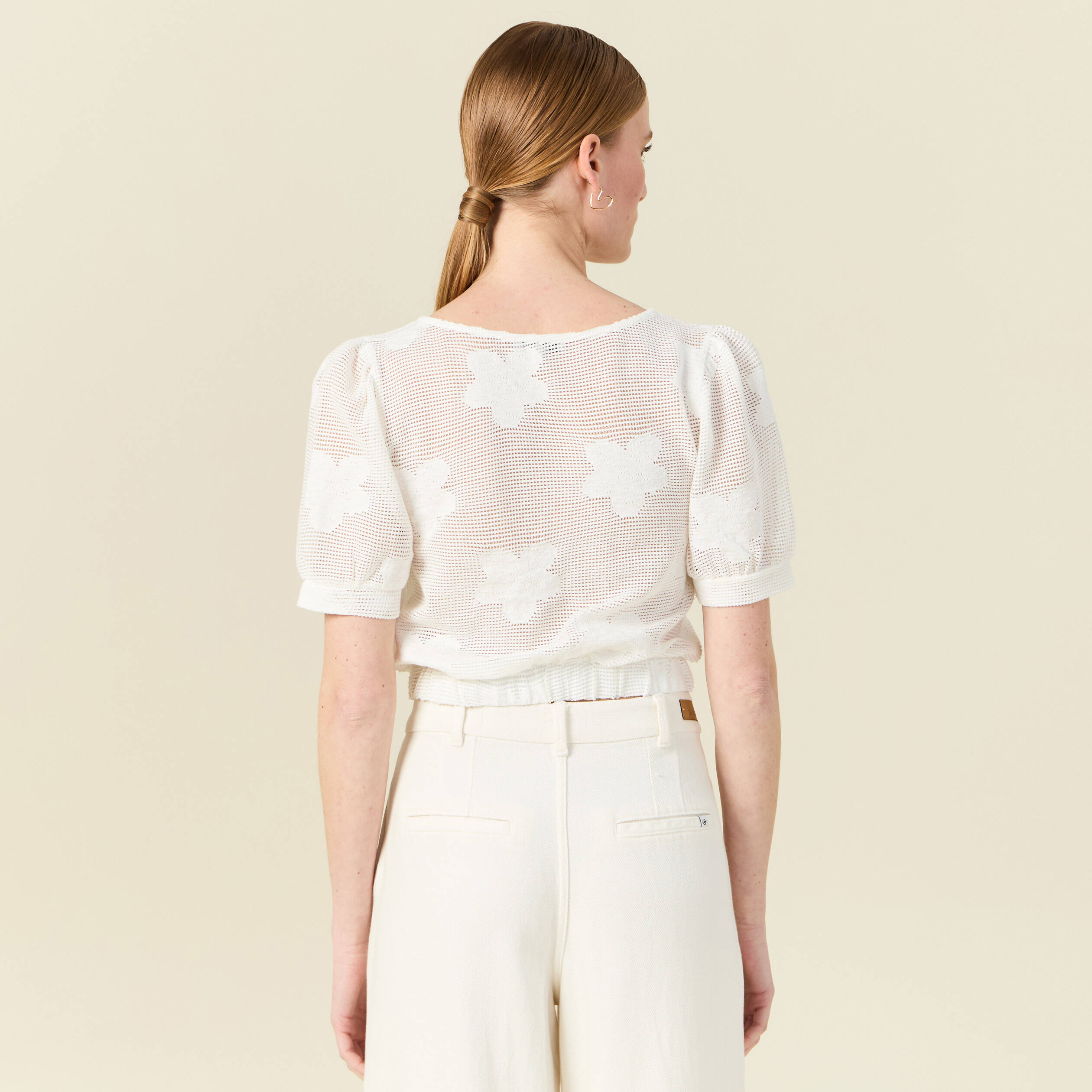 t shirt manches courtes ajoure creme femme T-shirt manches courtes ajouré creme femme