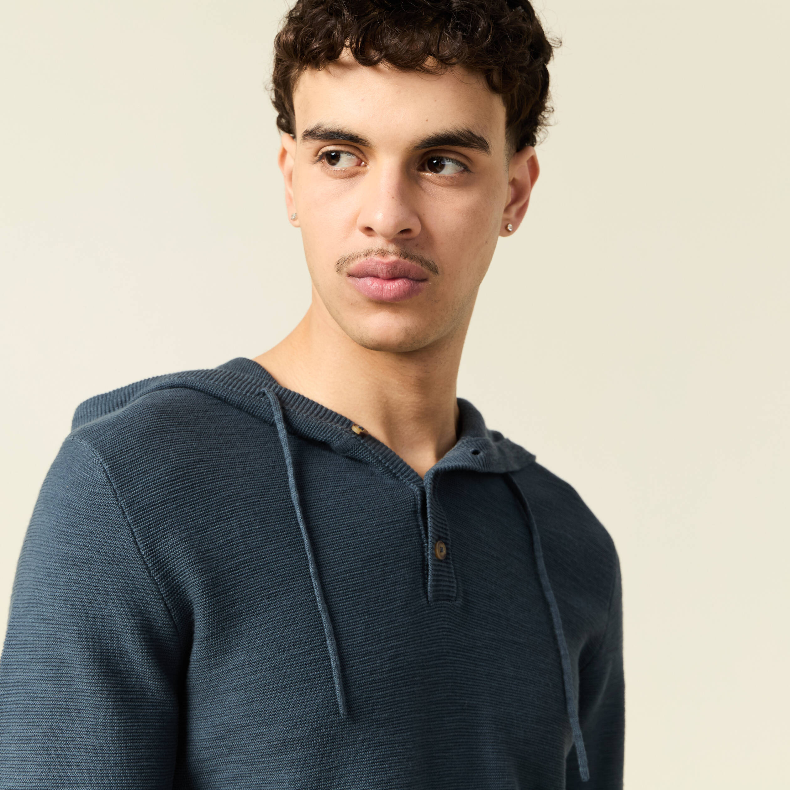pull a capuche vert fonce homme Pull à capuche vert foncé homme