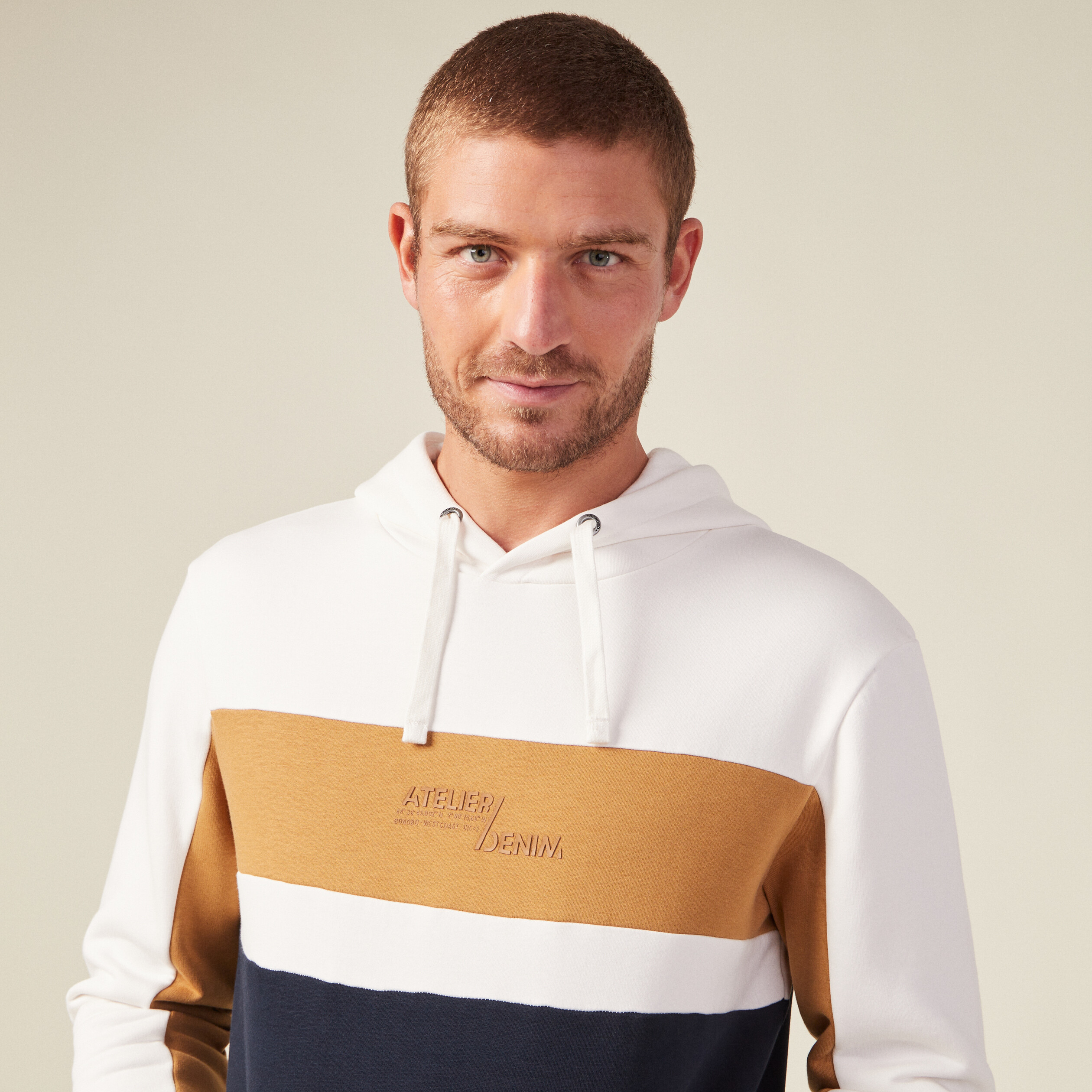 Sweat poche on sale ventrale homme
