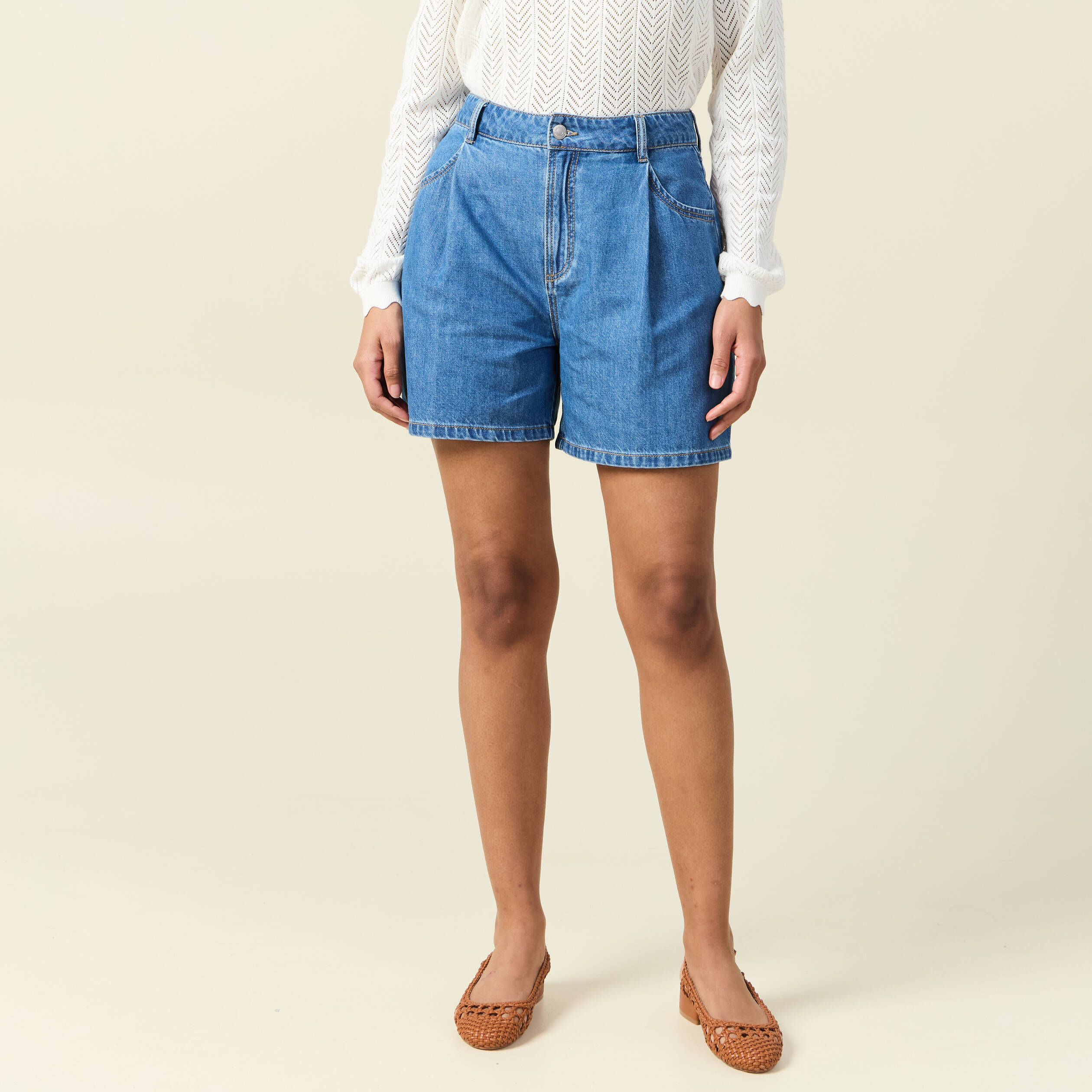 short droit en jean a pinces denim baby bleu femme Short droit en jean à pinces denim baby bleu femme