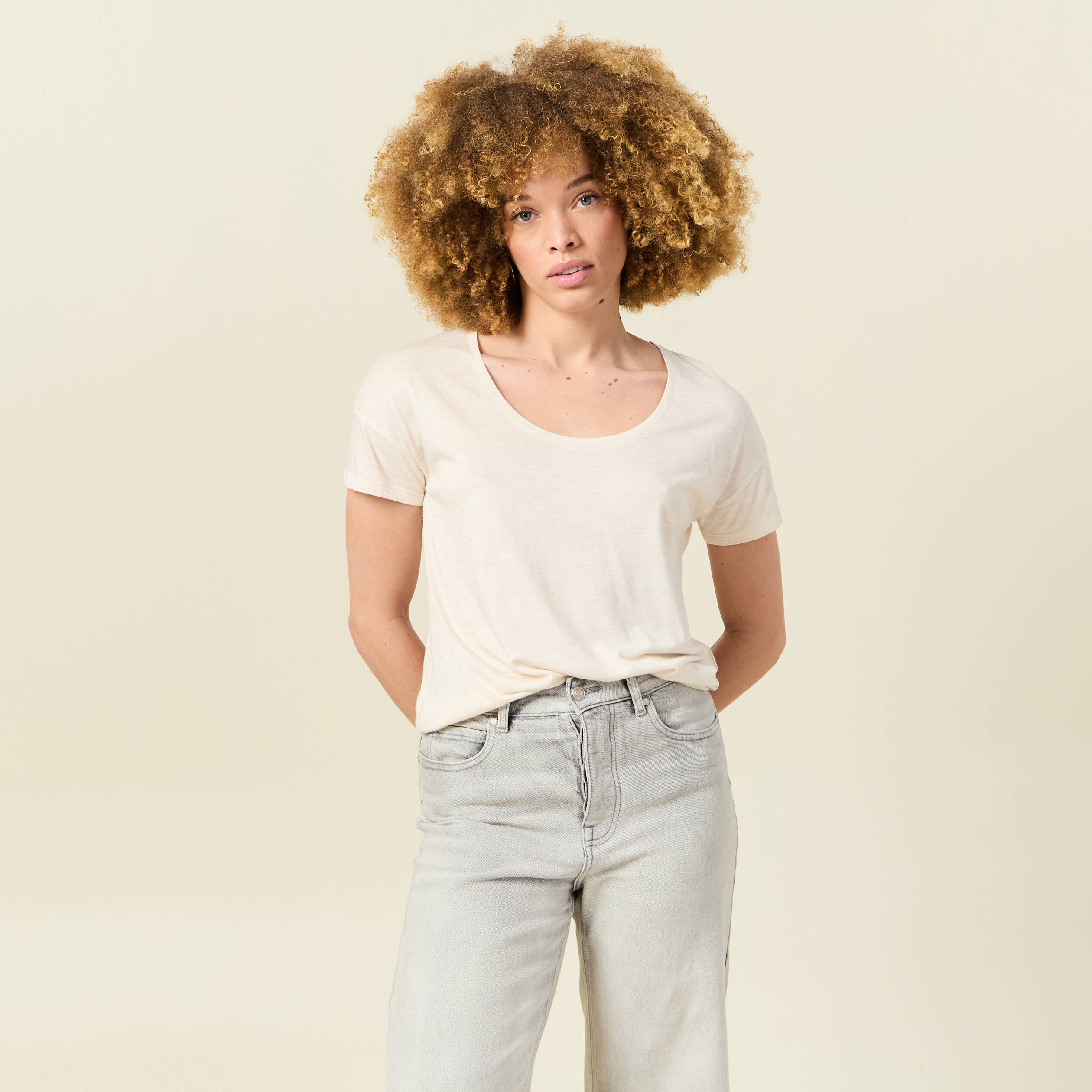 t shirt manches courtes brillant creme femme T-shirt manches courtes brillant creme femme