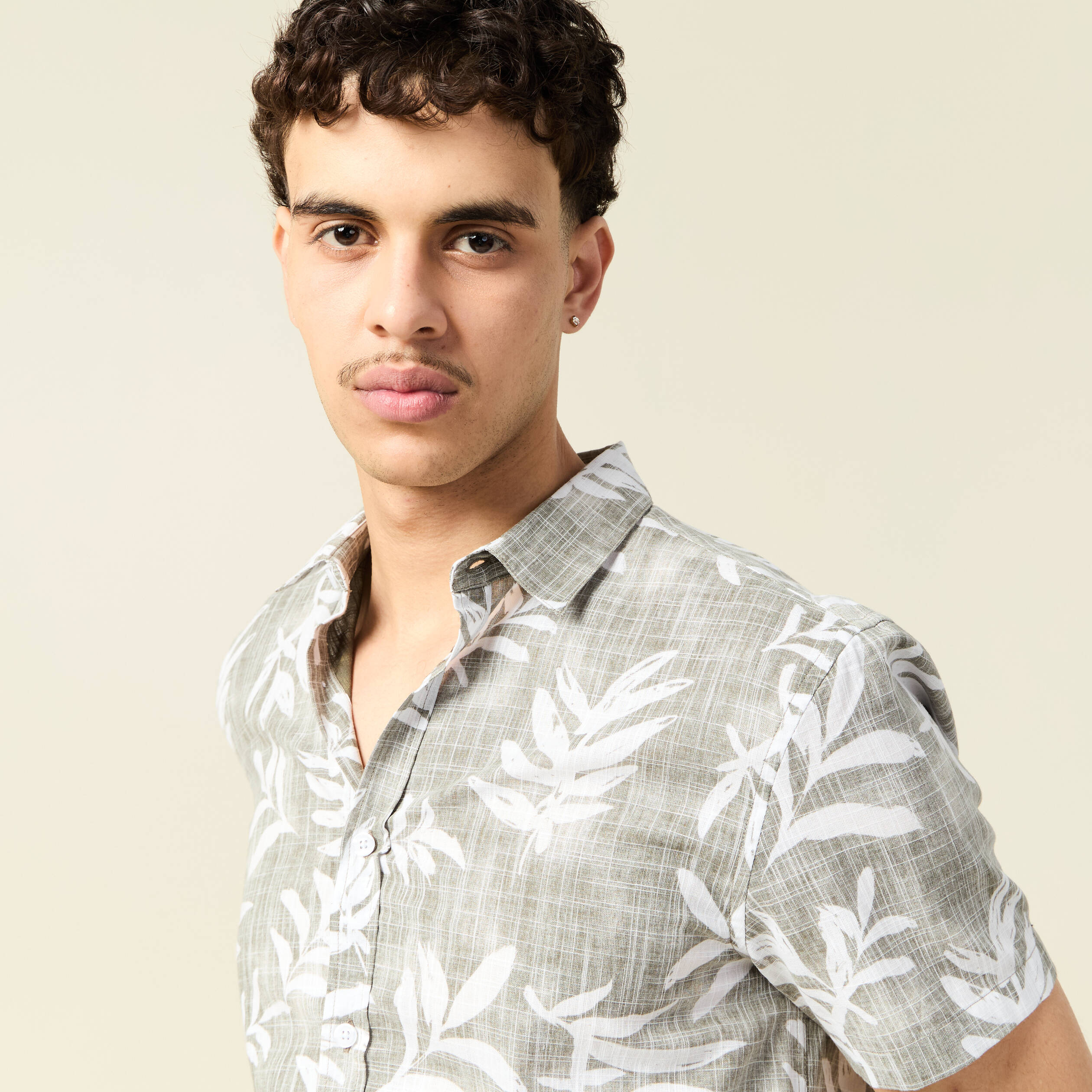 chemise manches courtes vert kaki homme Chemise manches courtes vert kaki homme
