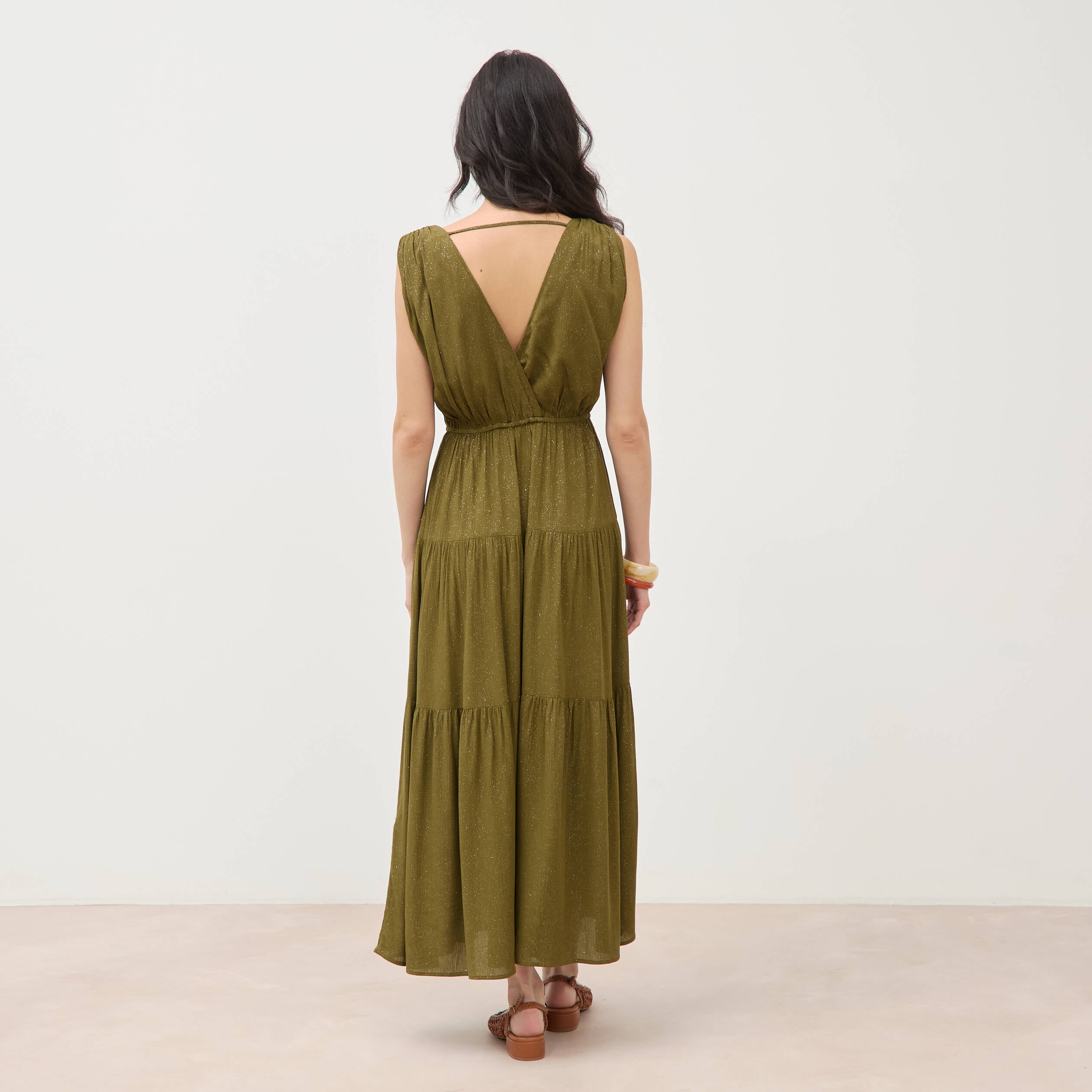 Robe fluide col v sans manches vert kaki femme