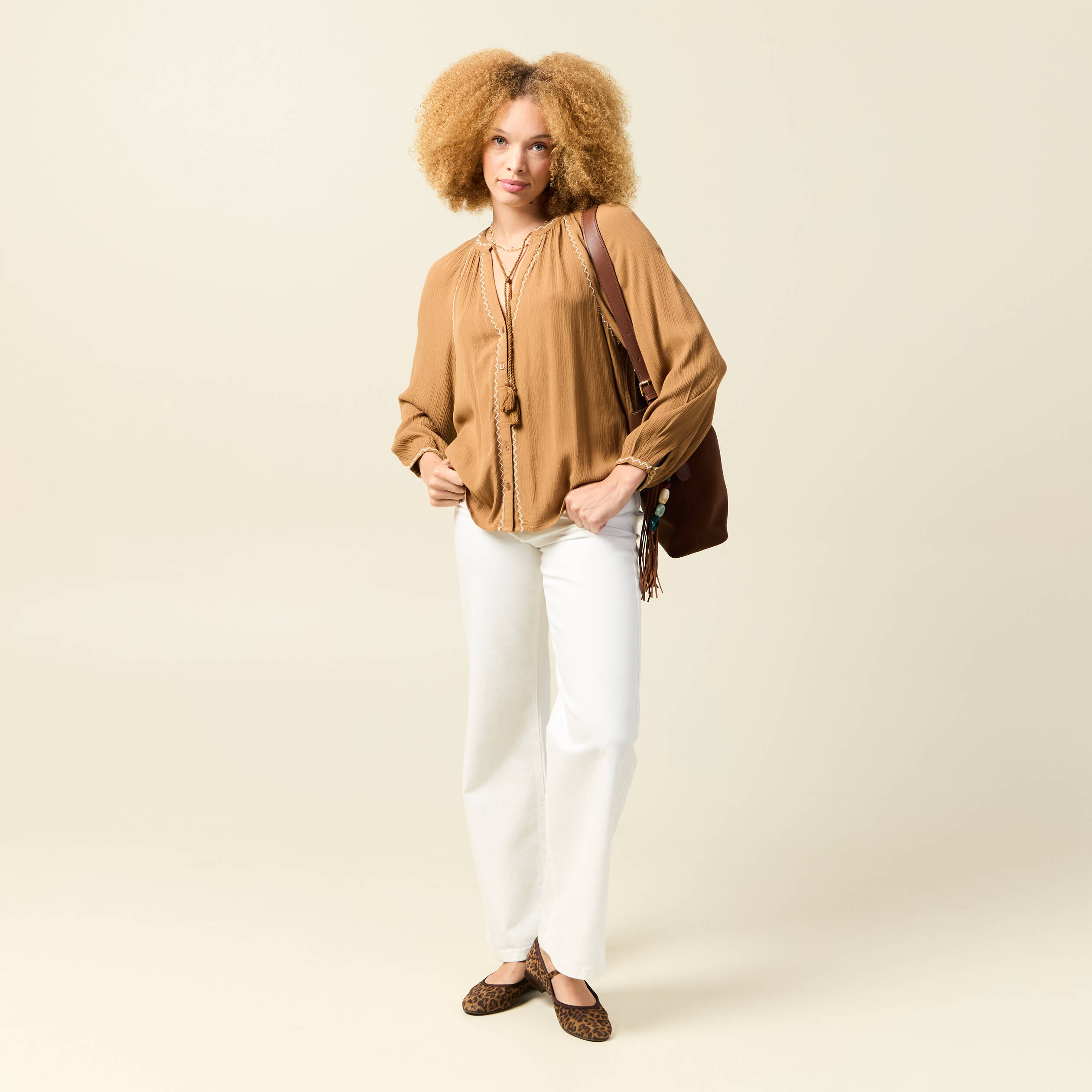 Chemise manches longues col tunisien marron clair femme