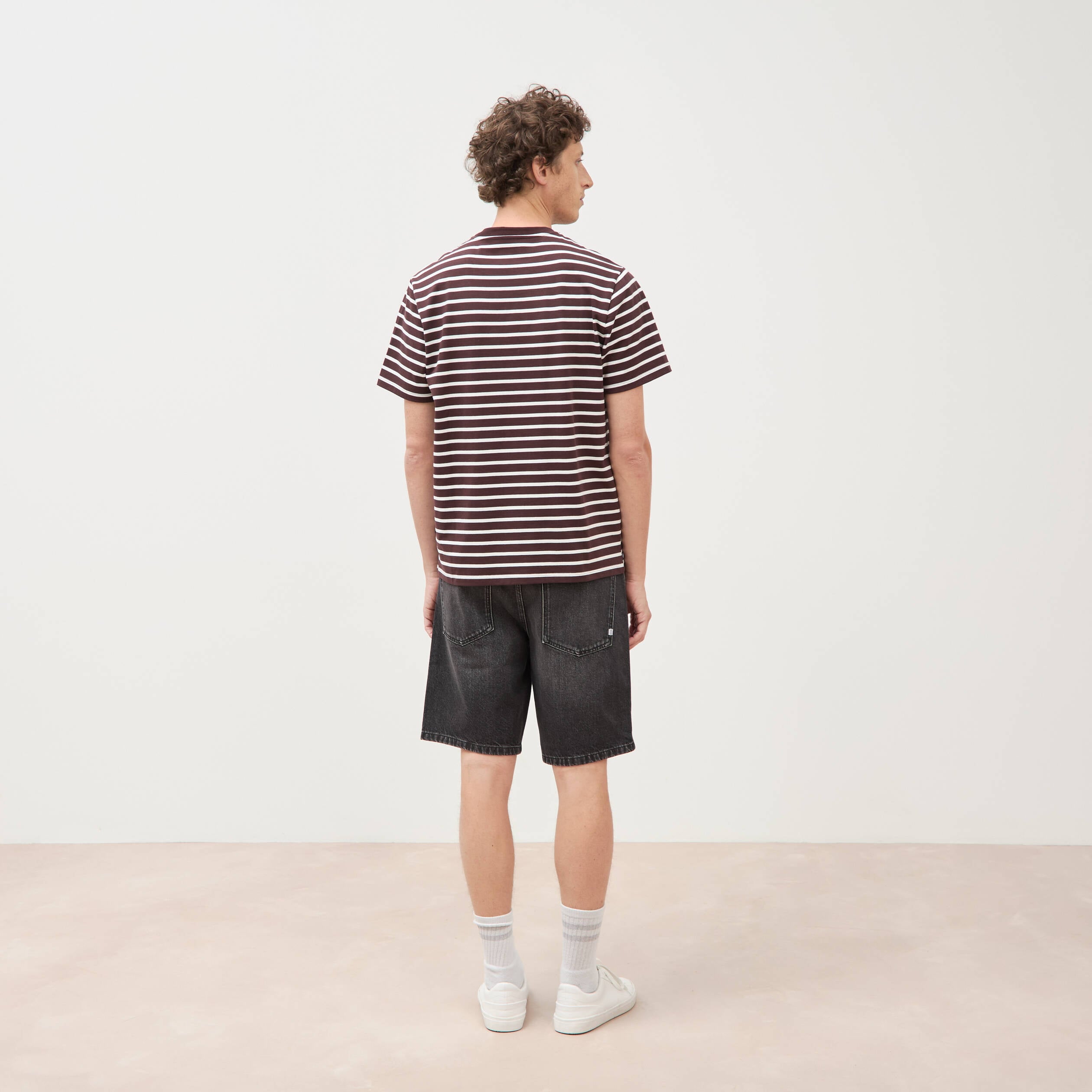 T-shirt en coton manches courtes marron fonc&eacute; homme