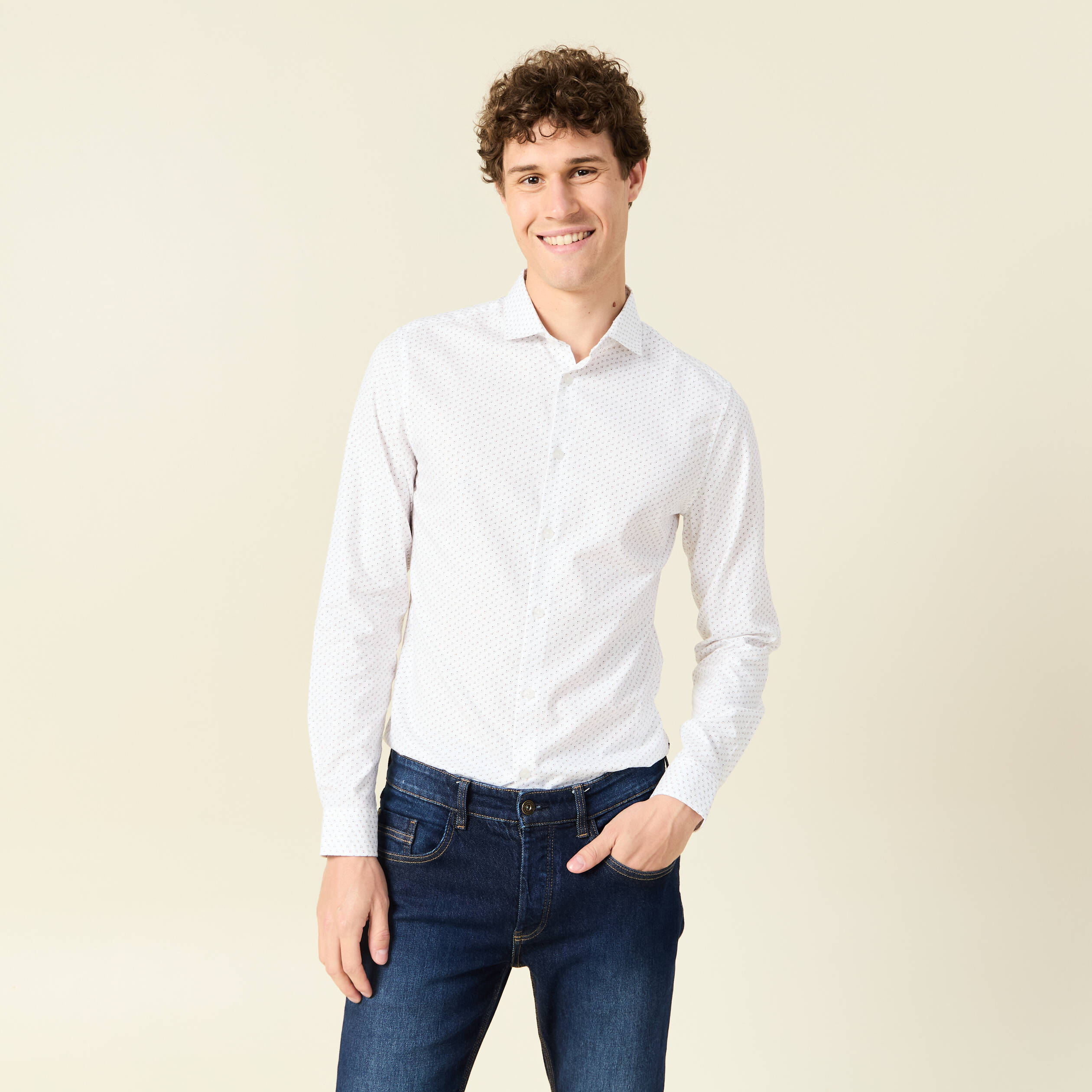 Chemise cintr&eacute;e en coton manches longues blanc homme