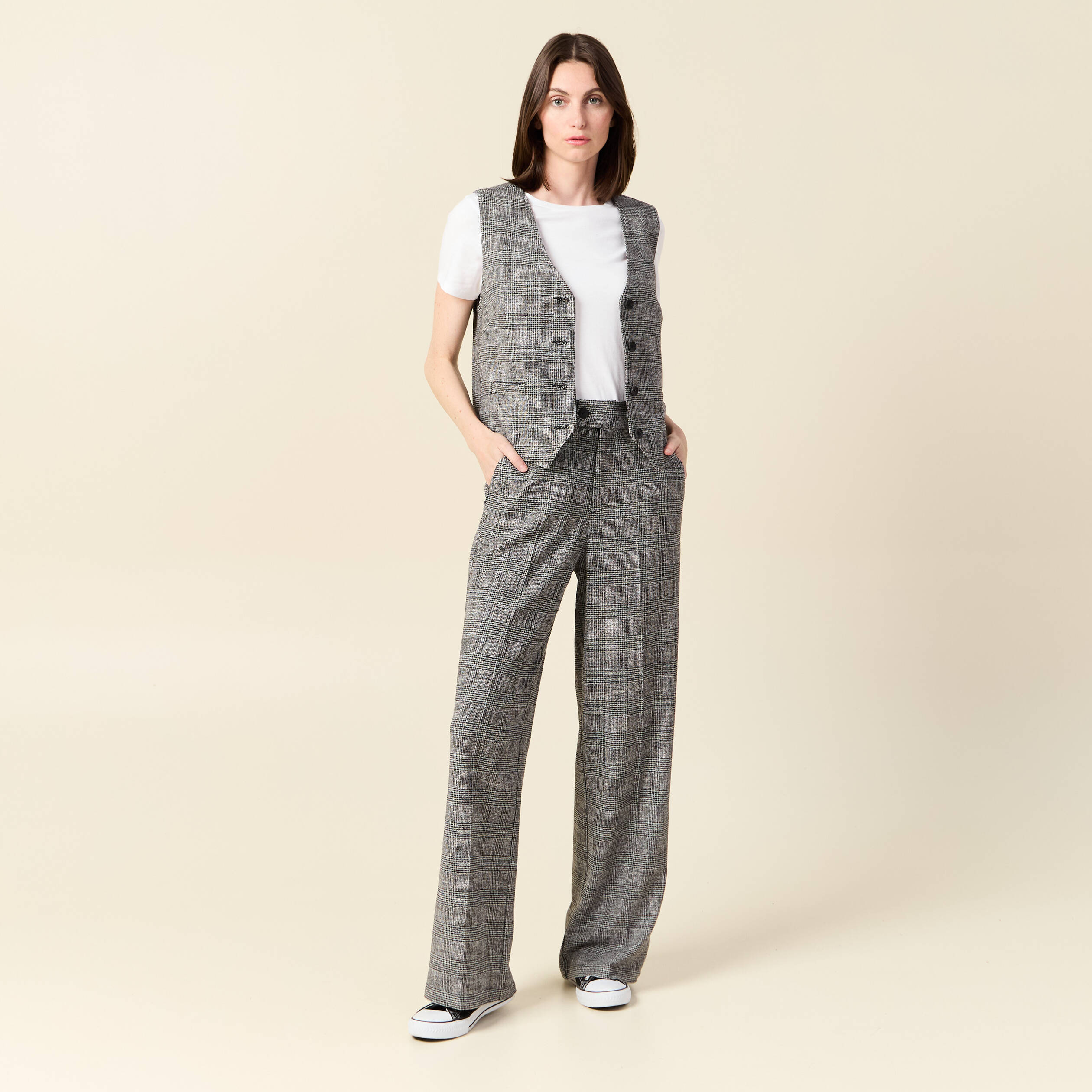 Gilet ajust&eacute; sans manches doubl&eacute; noir femme