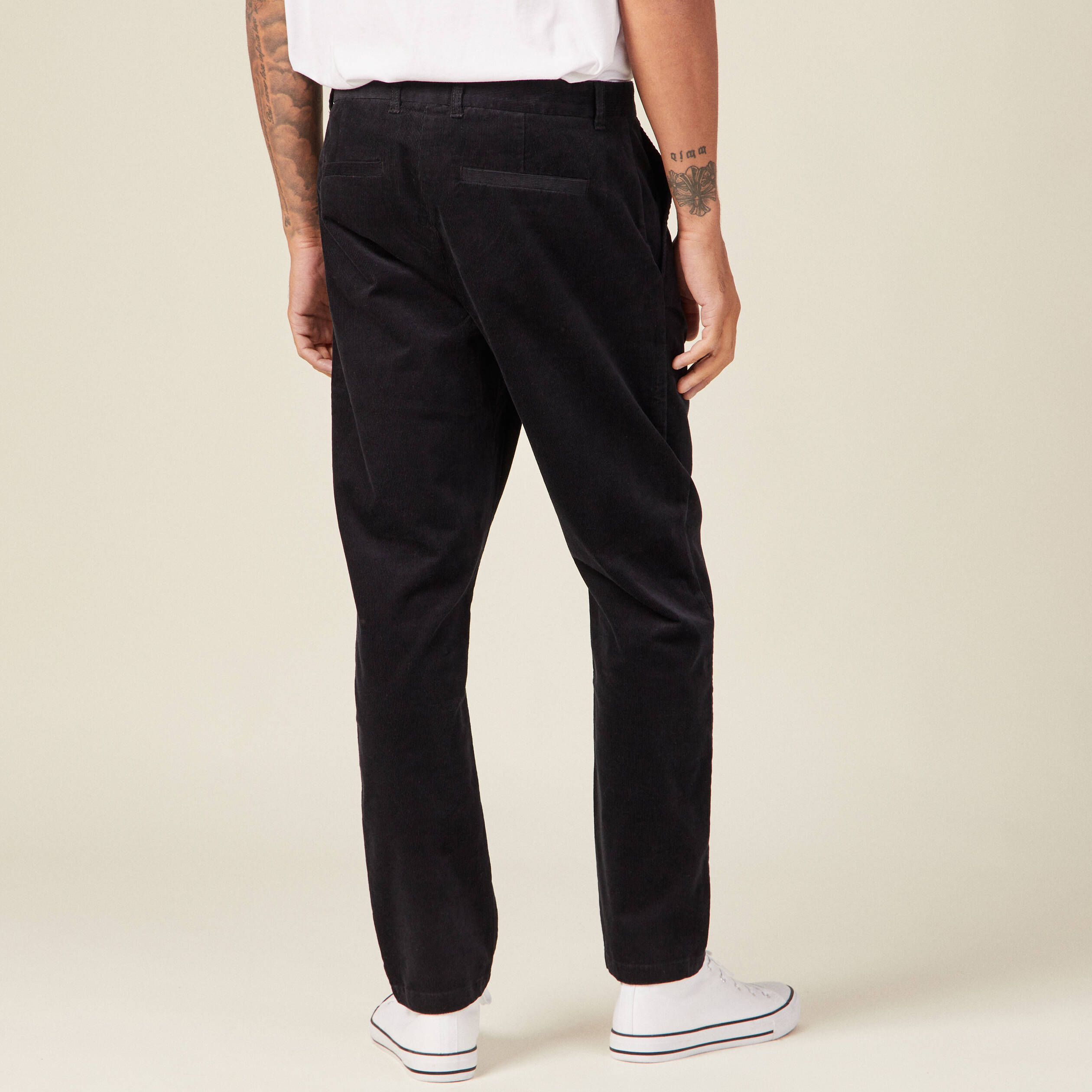 Pantalon chino tapered velours noir homme