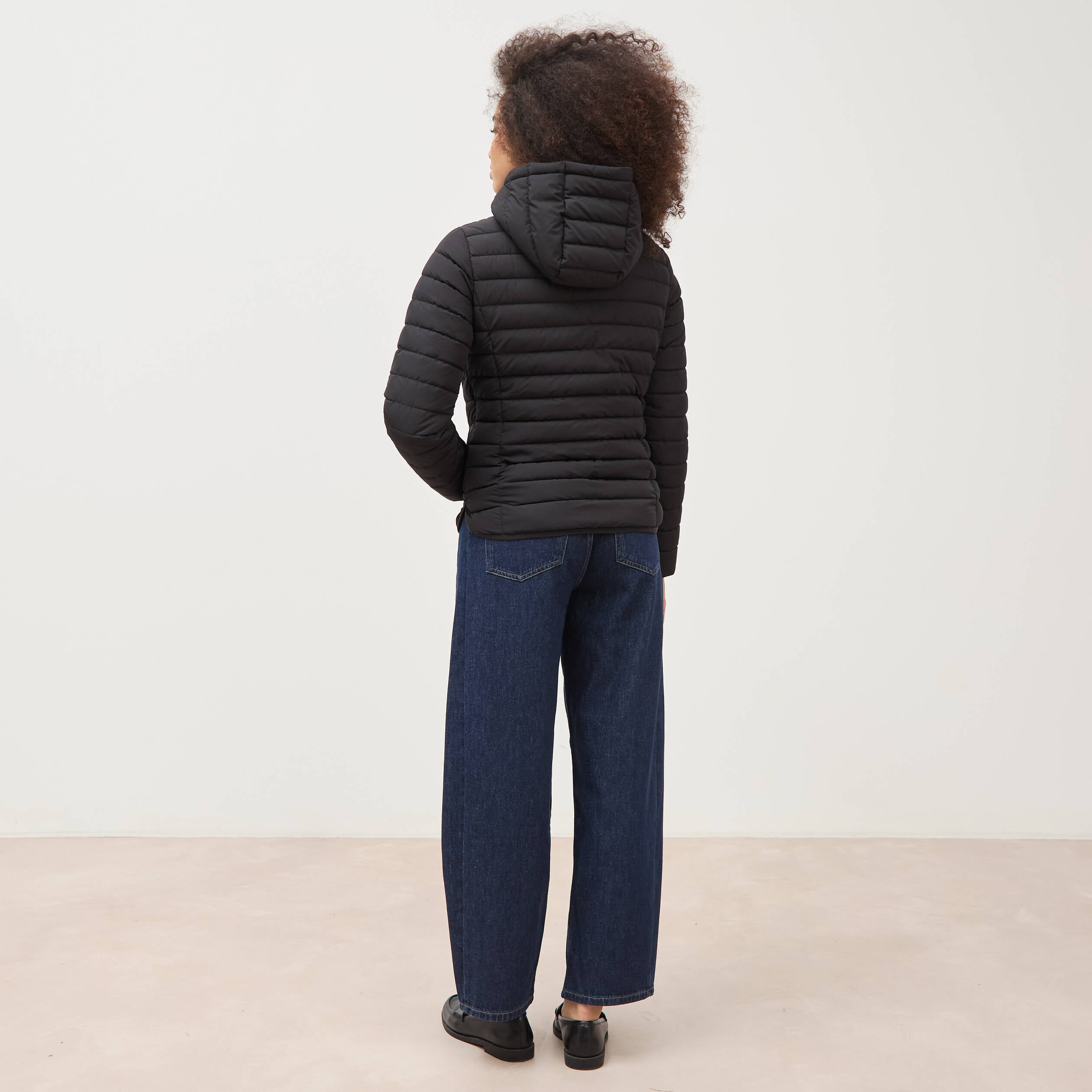 Doudoune ajust&eacute;e mi-longue &agrave; capuche noir femme