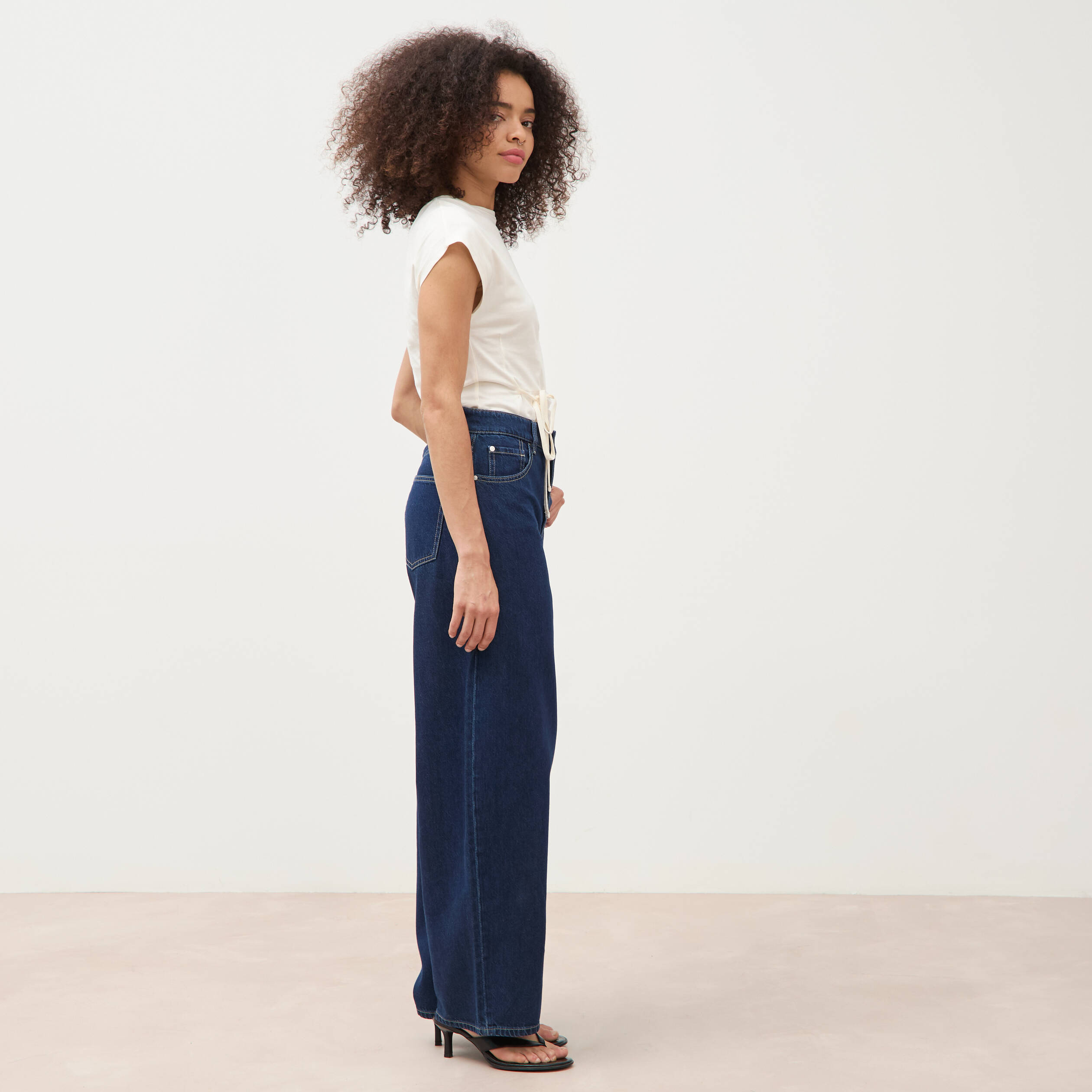 Jeans loose en coton denim brut clean femme